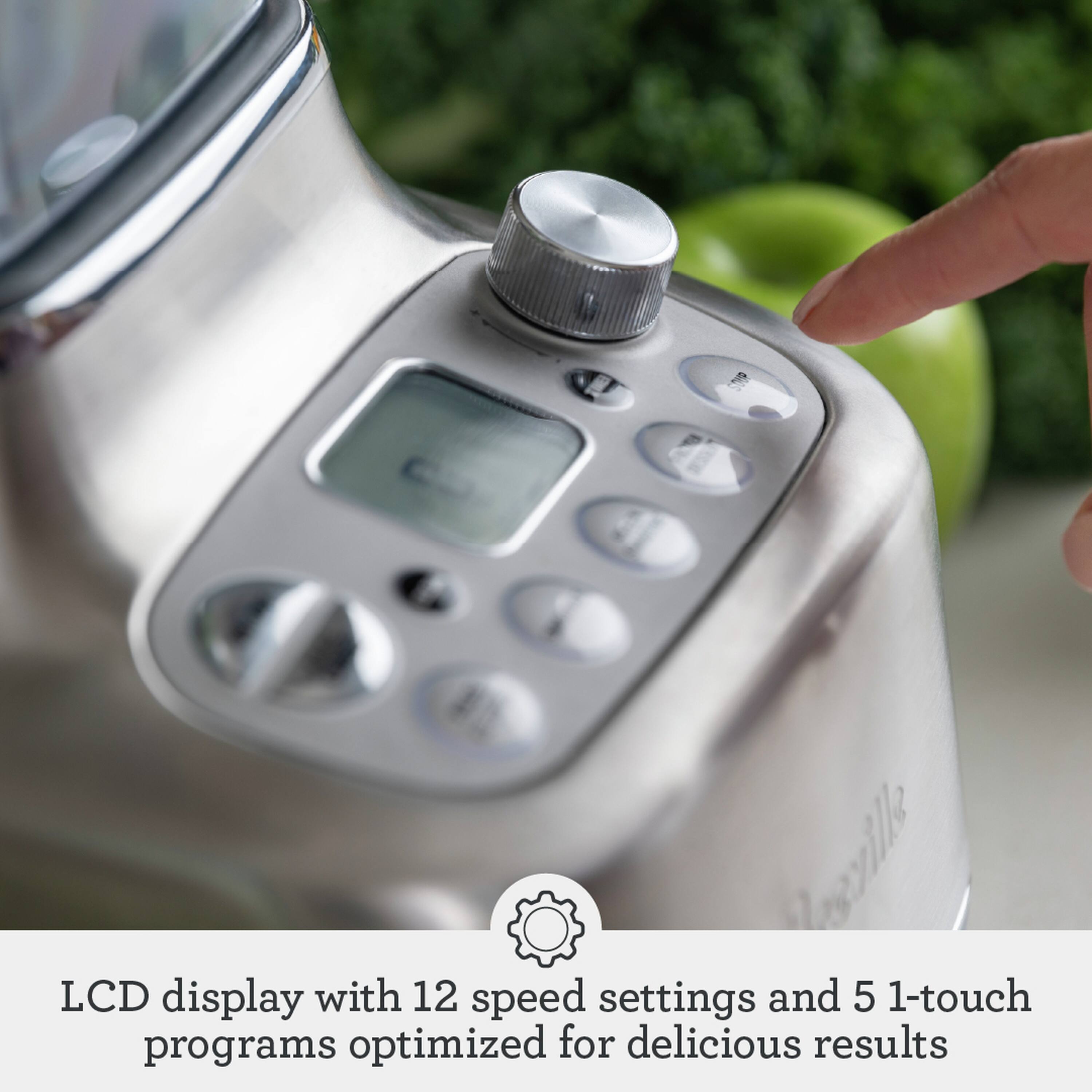 LCD display with 12 speed settings and 5 1-touch programs optimized for delicious results