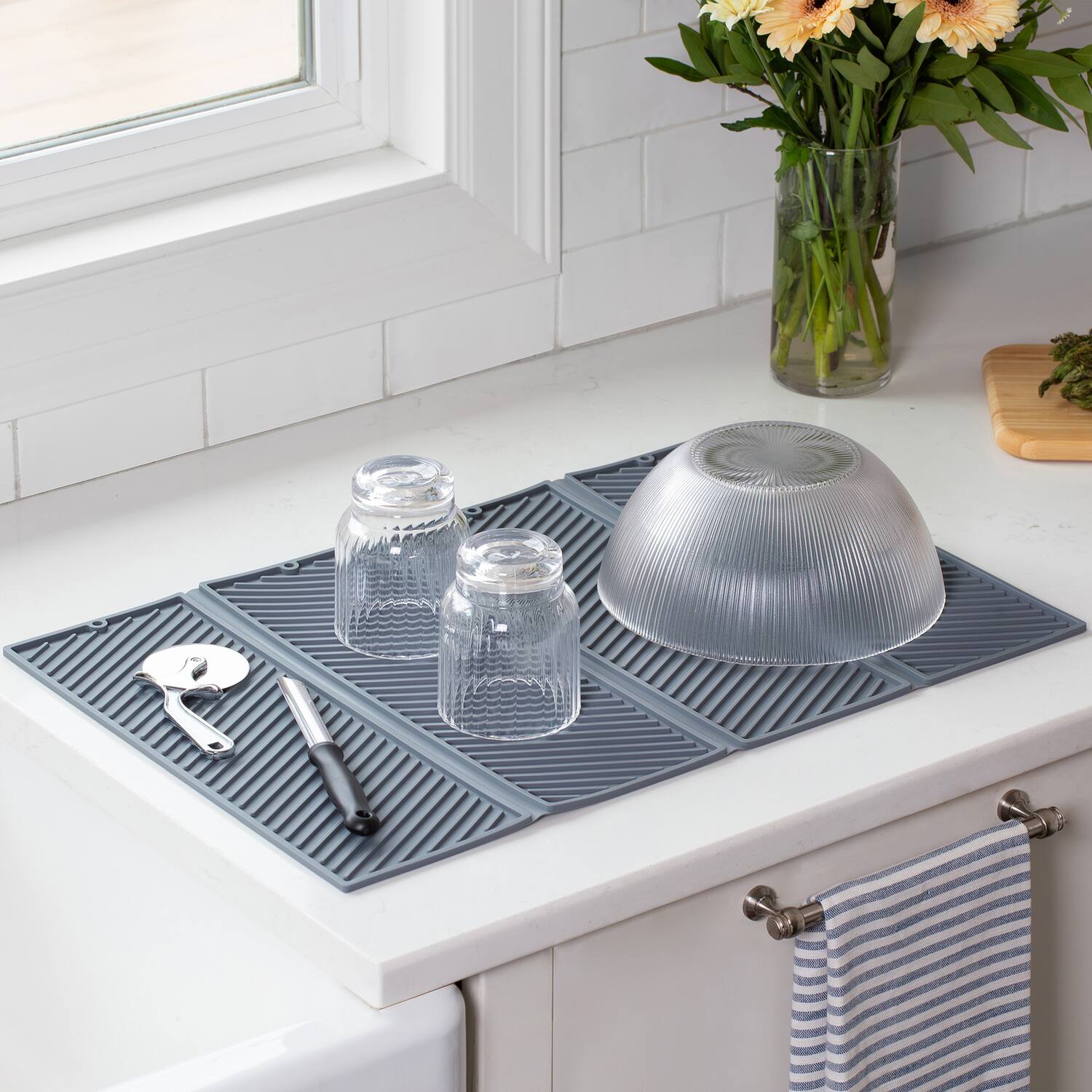 Alt View 5. Better Houseware - Better Houseware 3419 Expandable Silicone Drying Mat - gray.