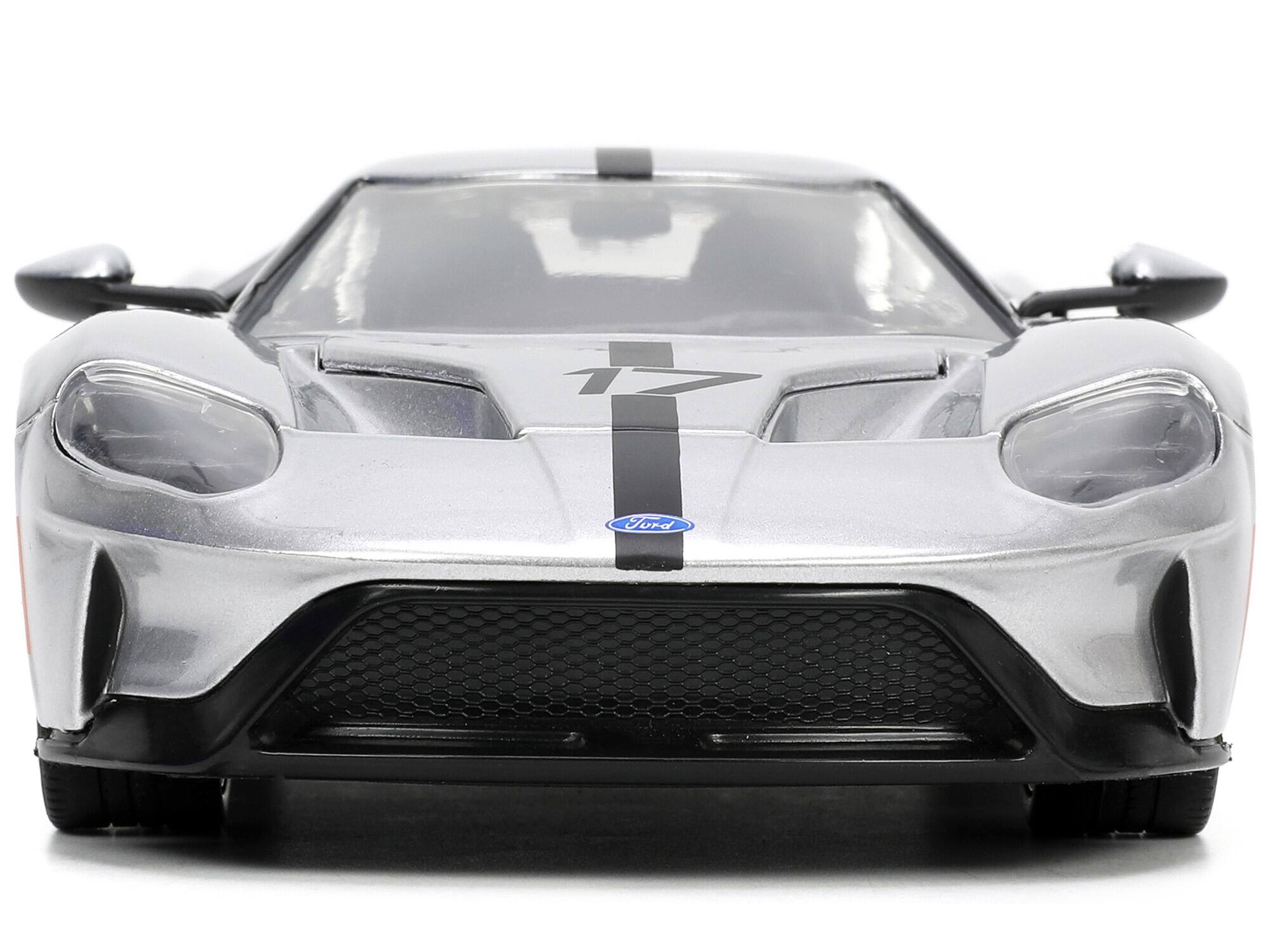 Alt View 4. Jada - 2017 Ford GT #17 Silver Metallic with Black Stripes "Ford Performance" "Bigtime Muscle" Series 1/24 Model Car by Jada.