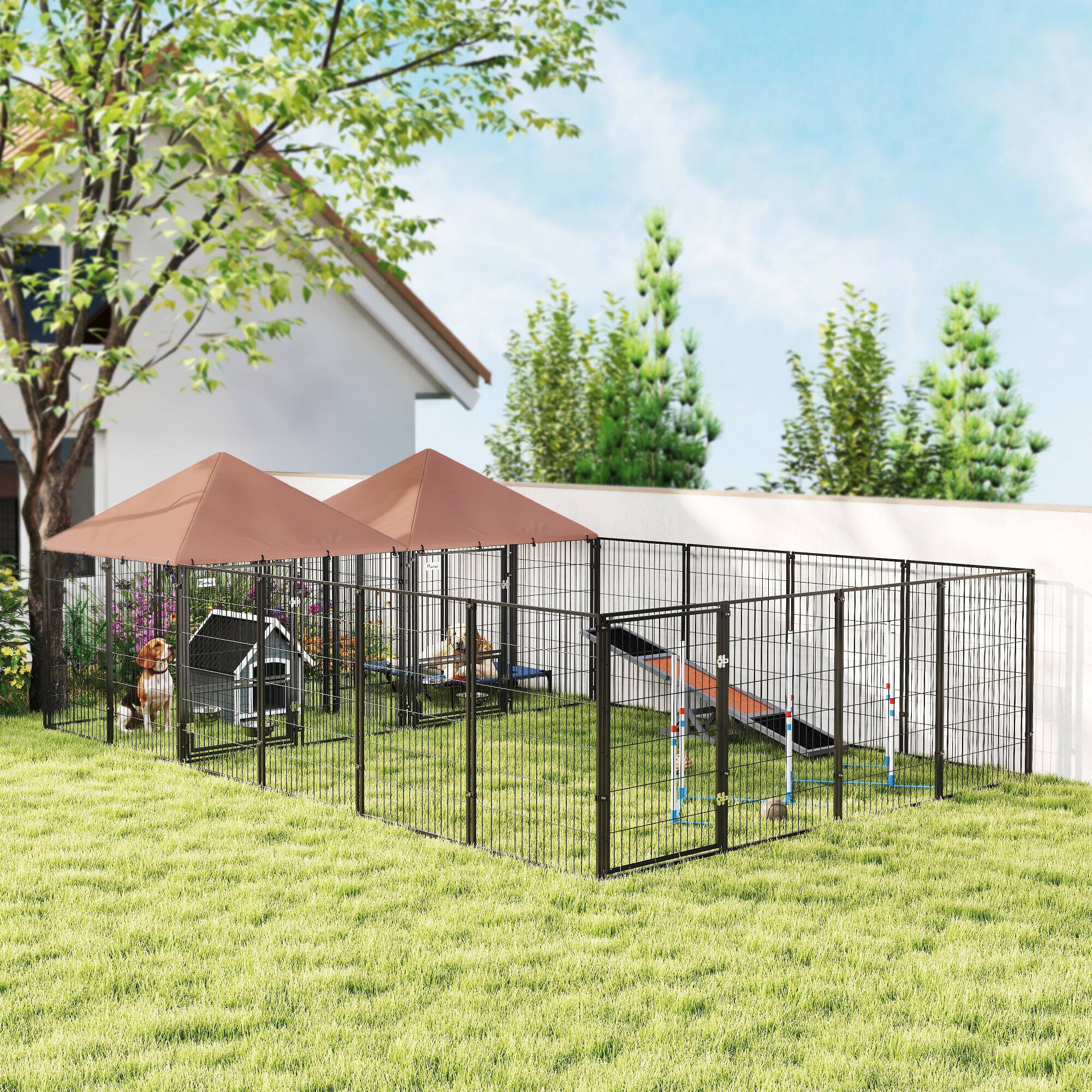 Angle. Pawhut - Outdoor Dog Kennel with 2 Rooms, Rotating & Adjustable Height Bowls - Brown.