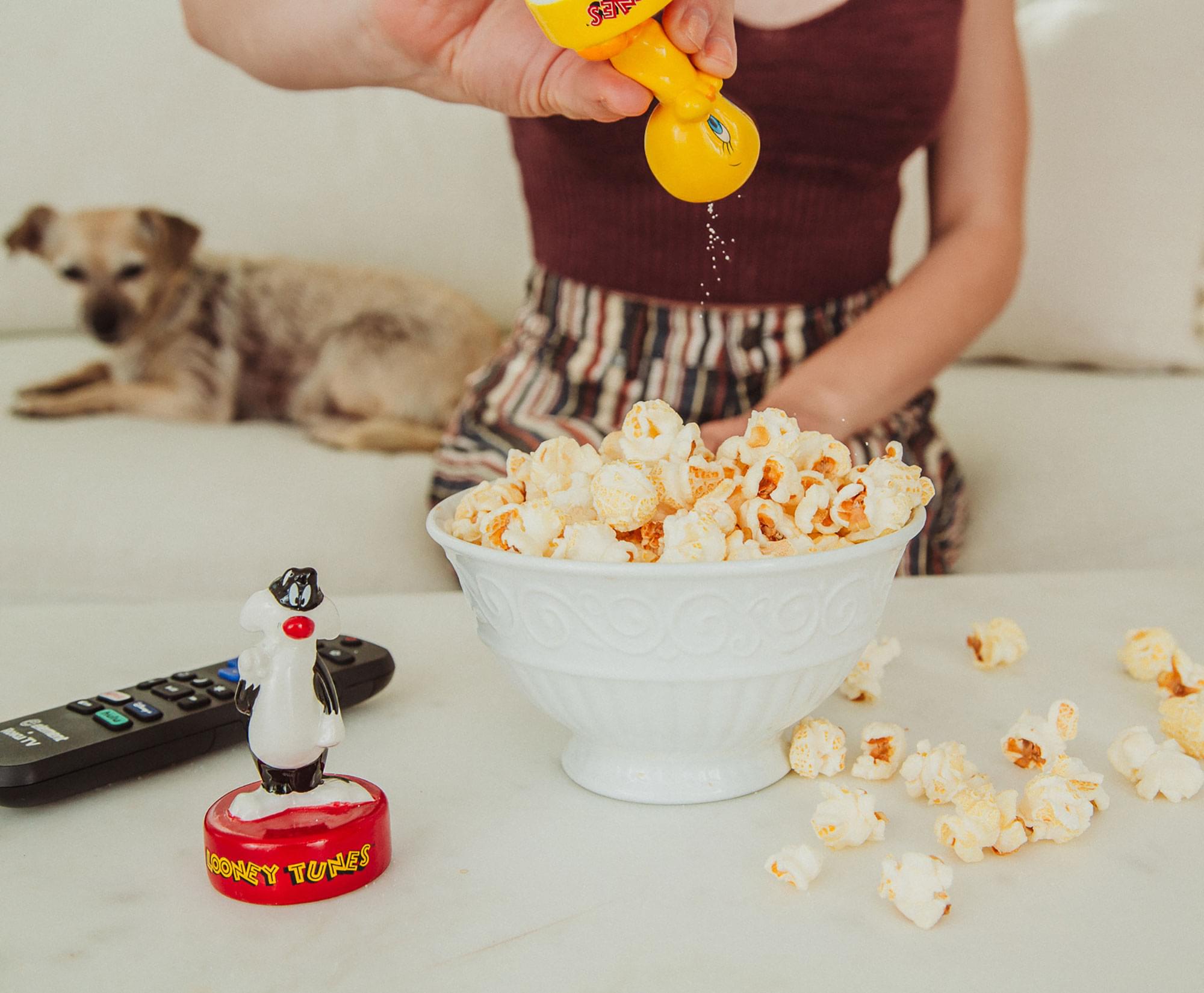 SE Ty LCONEY TUNES

HONEY TUNES