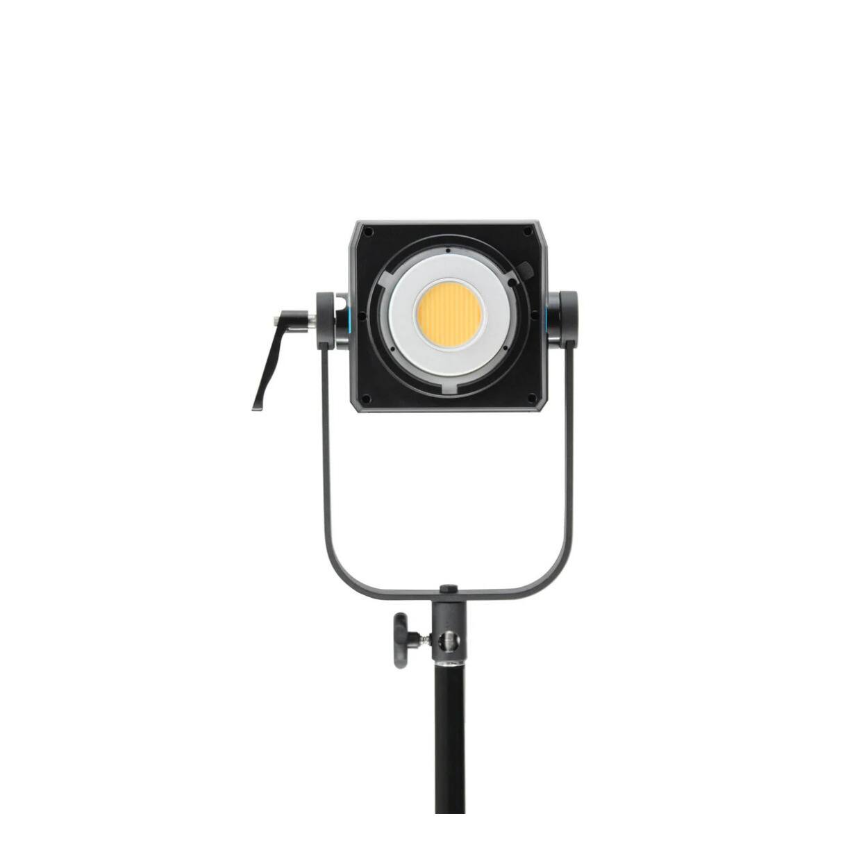 Left. NANLITE - Nanlite FC-500B Bi-Color LED Spotlight 2-Light Kit with Softboxes & Rolling Case.
