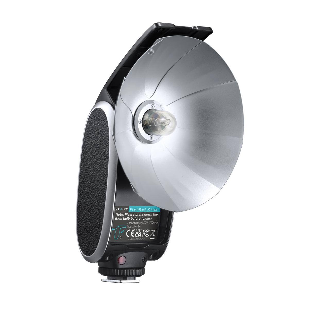 HPOINT FlashBack Senior Note: Please press down the flash bulb before folding.  
Lithium Battery: 3.7V, 1700mAh  
Input: 2A  
UK CE CA FC  
2  
MADE IN CHINA