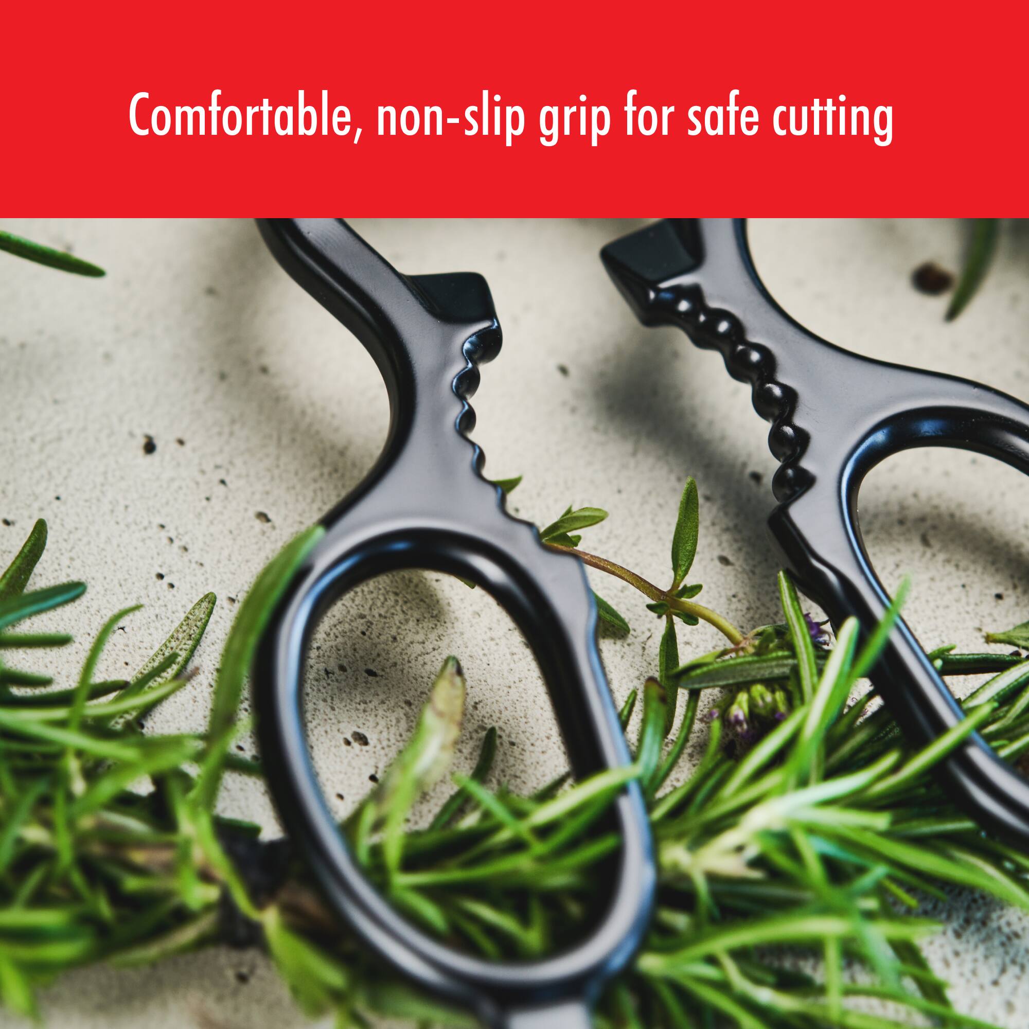 Comfortable, non-slip grip for safe cutting