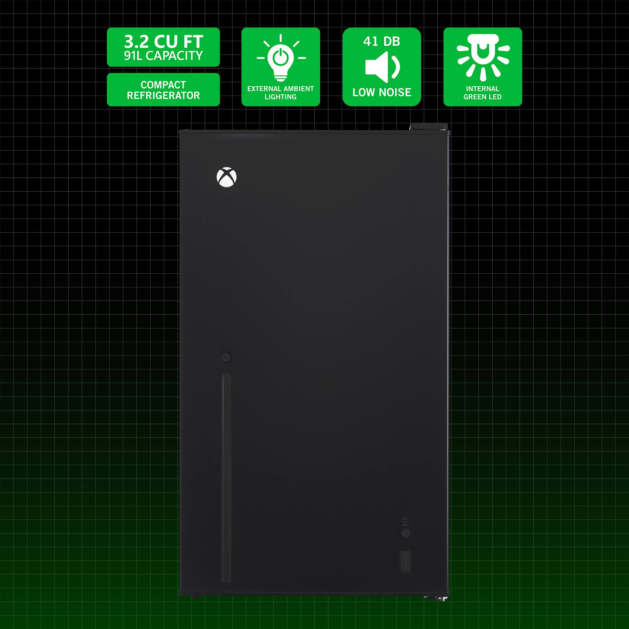 3.2 CU FT 91L CAPACITY  
COMPACT REFRIGERATOR  
EXTERNAL AMBIENT LIGHTING  
41 DB  
LOW NOISE  
INTERNAL GREEN LED