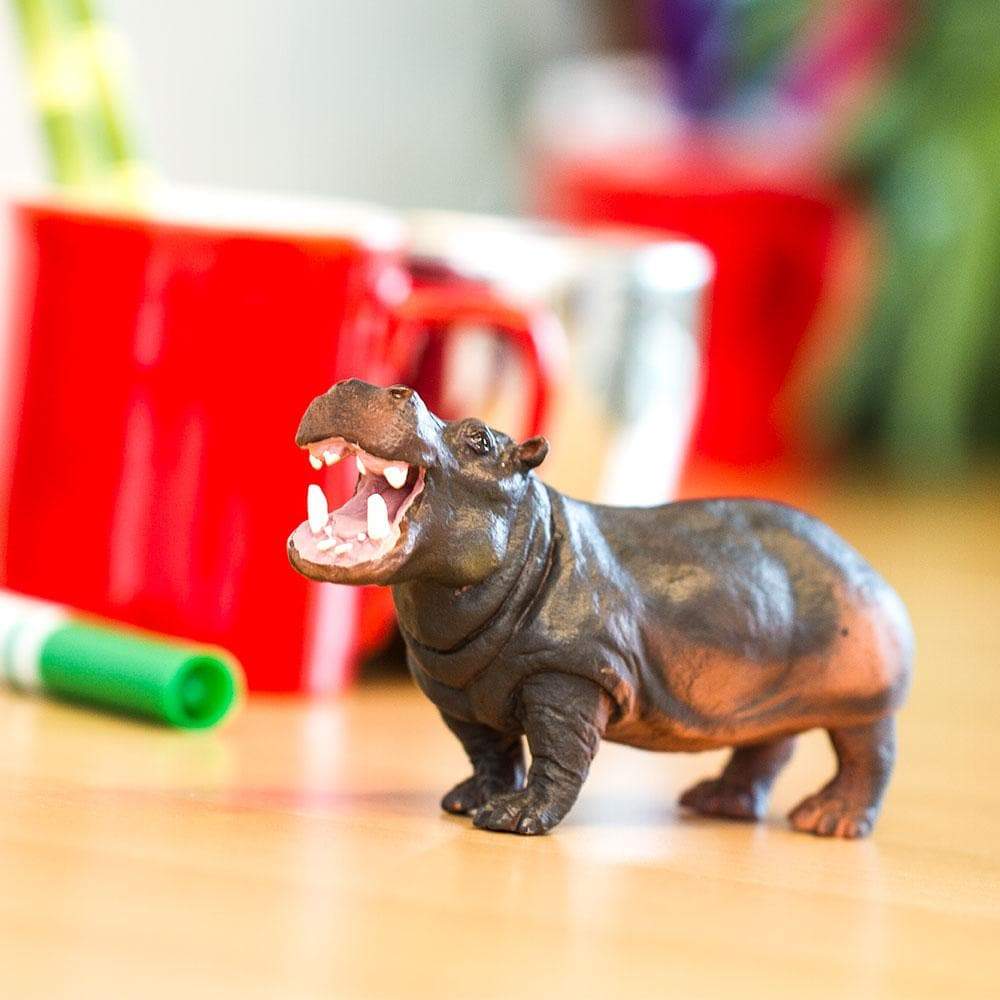 Angle. Safari Ltd. - Hippopotamus Toy Figurine.