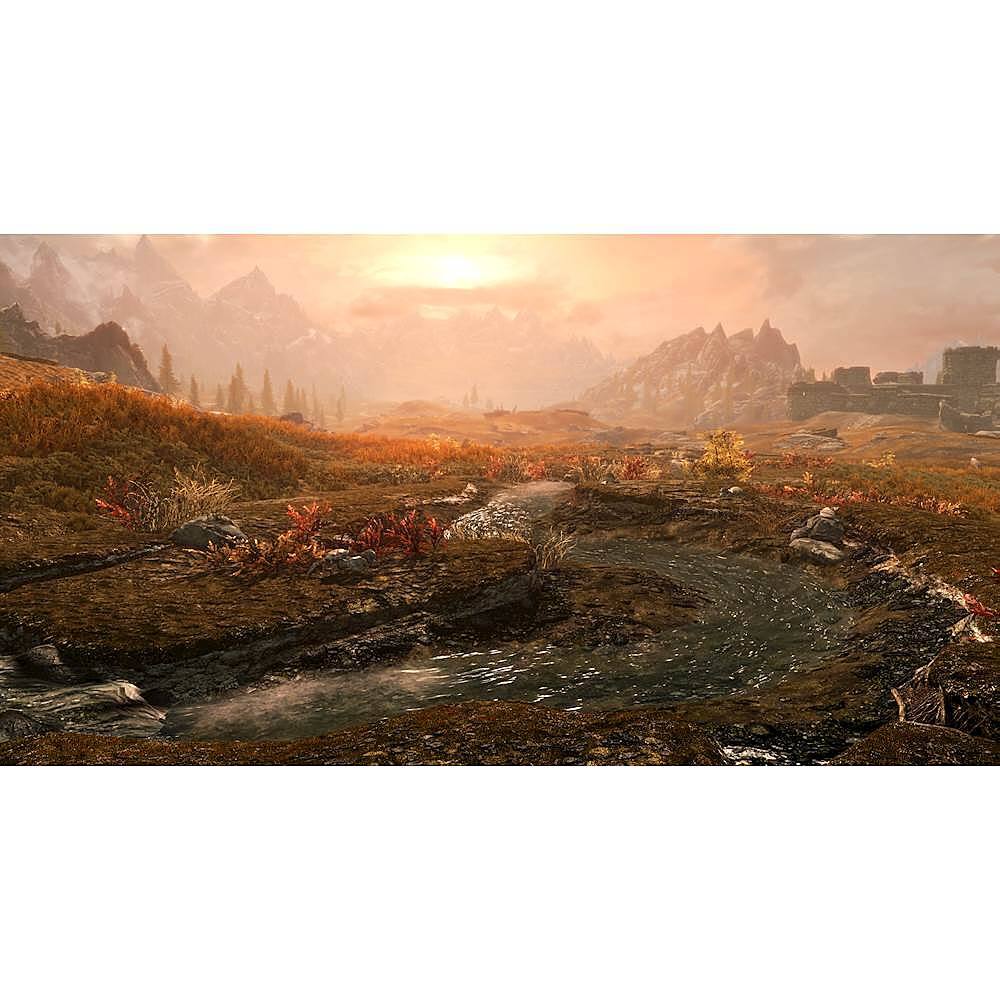 Alt View 20. Bethesda - The Elder Scrolls V: Skyrim.