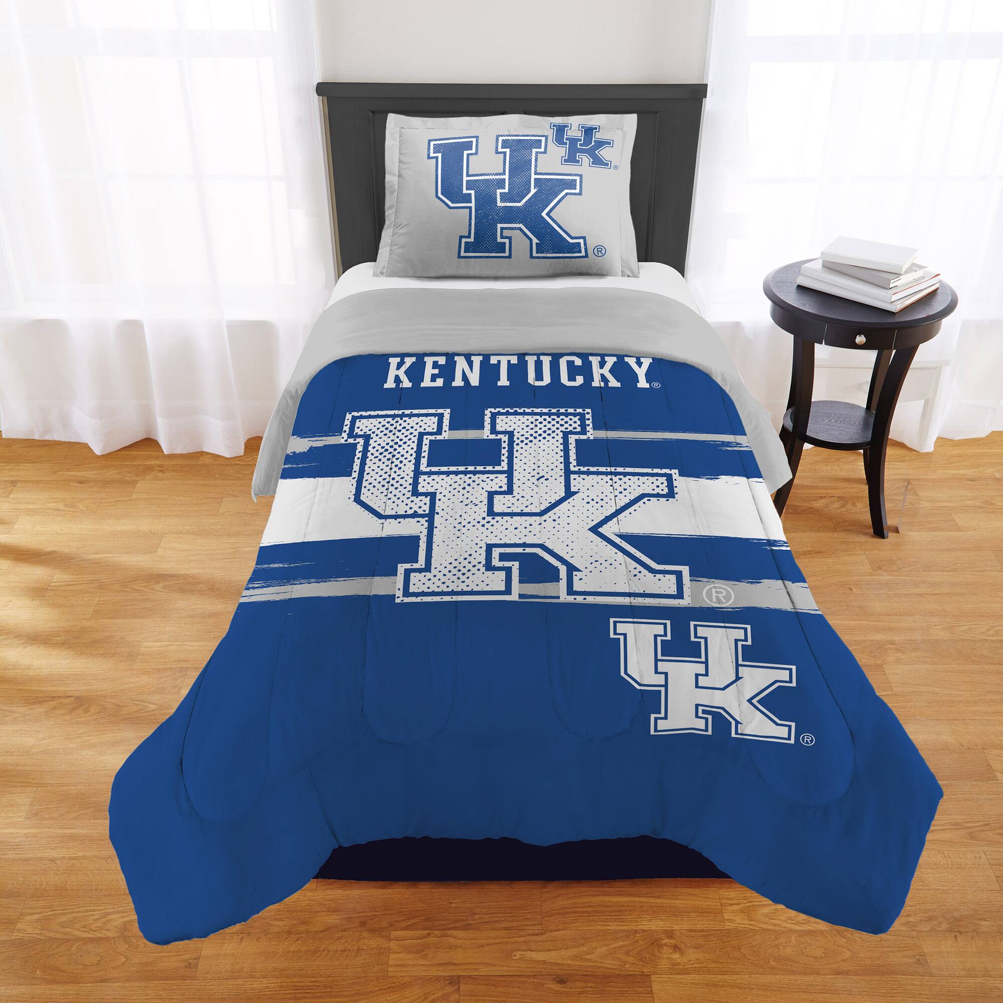 Sweet Home Collection - NCAA Kentucky Wildcats Comforter & Sham Set- Twin/Twin XL - Multicolored