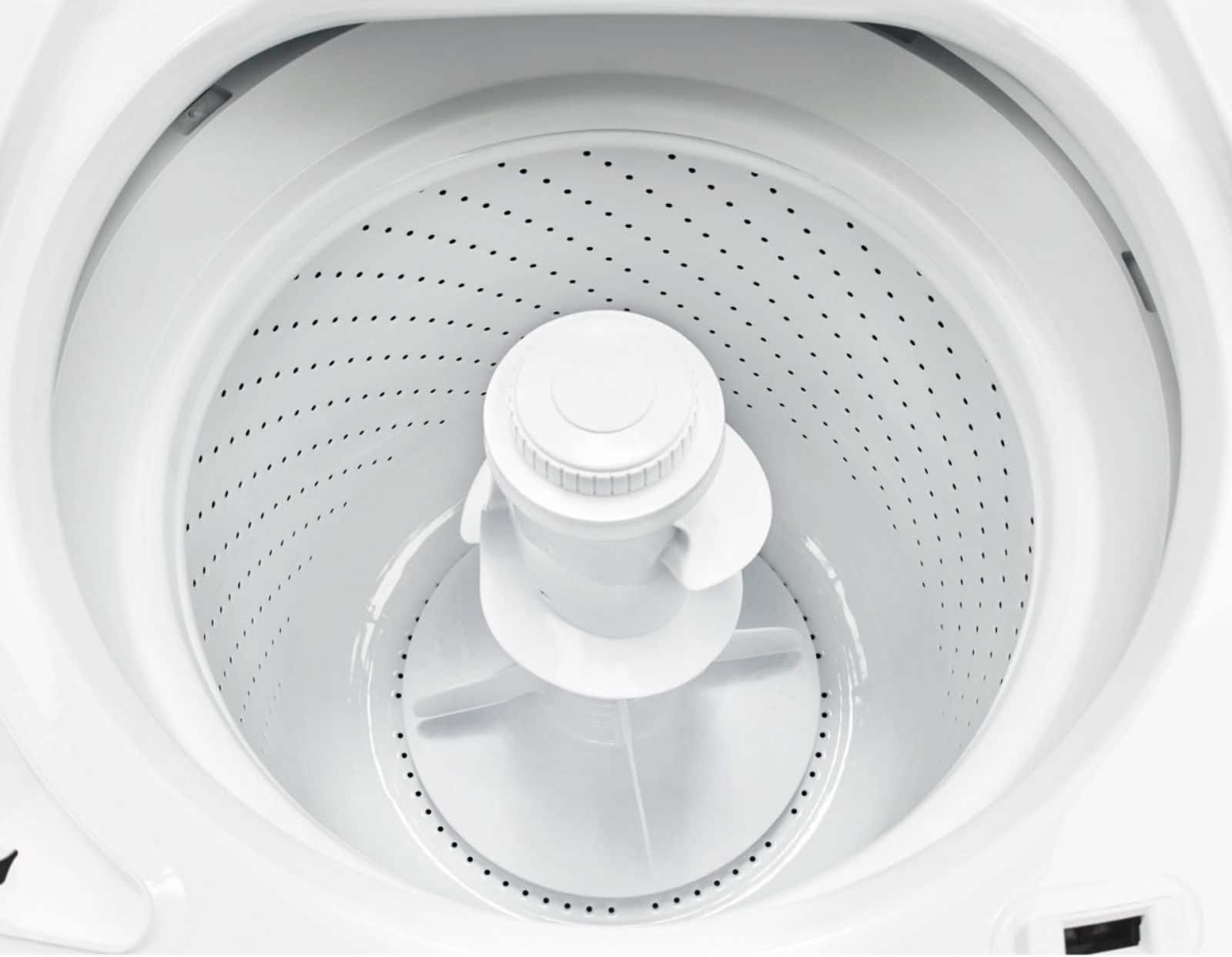 Alt View 2. Amana - 3.5 Cu. Ft. High Efficiency Top Load Washer with Dual Action Agitator - White.