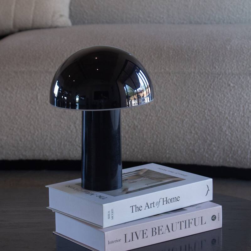 The Art of Home  
LIVE BEAUTIFUL  
Interior