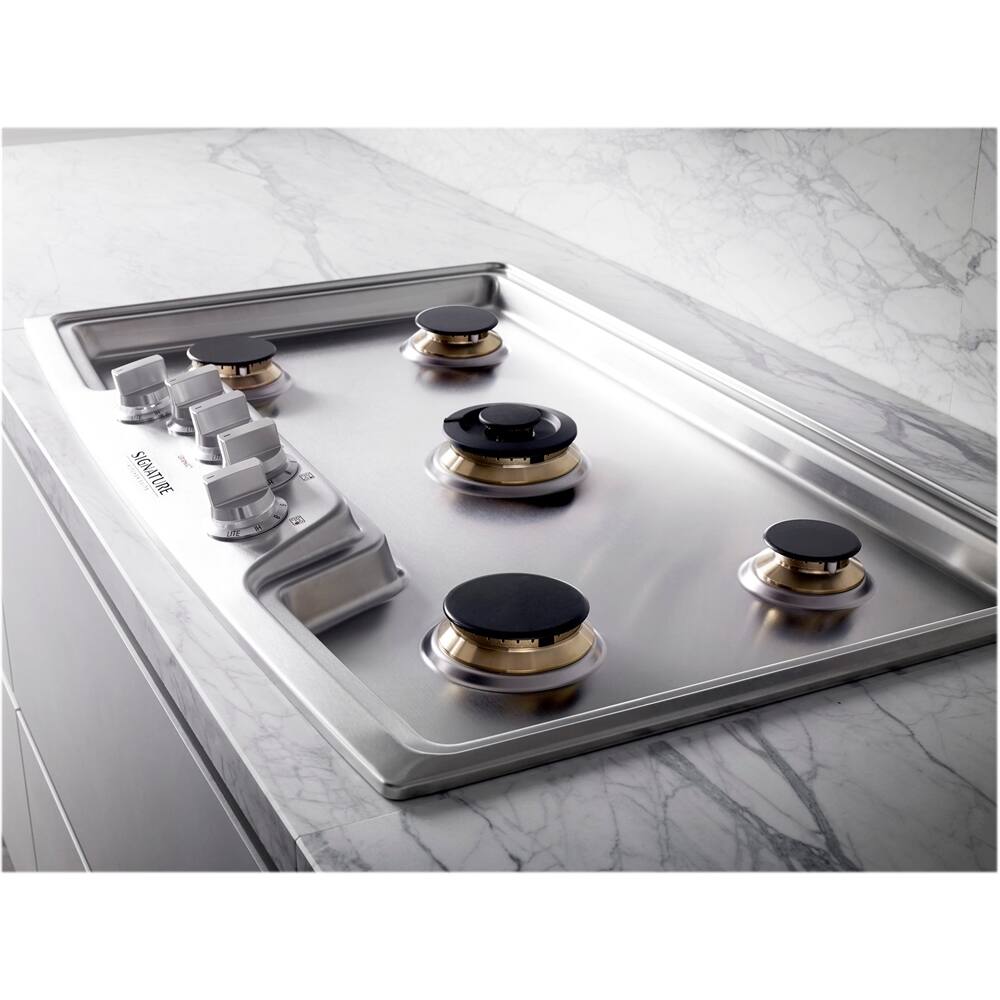 Angle View: Signature Kitchen Suite - 30" Gas Cooktop - Stainless steel