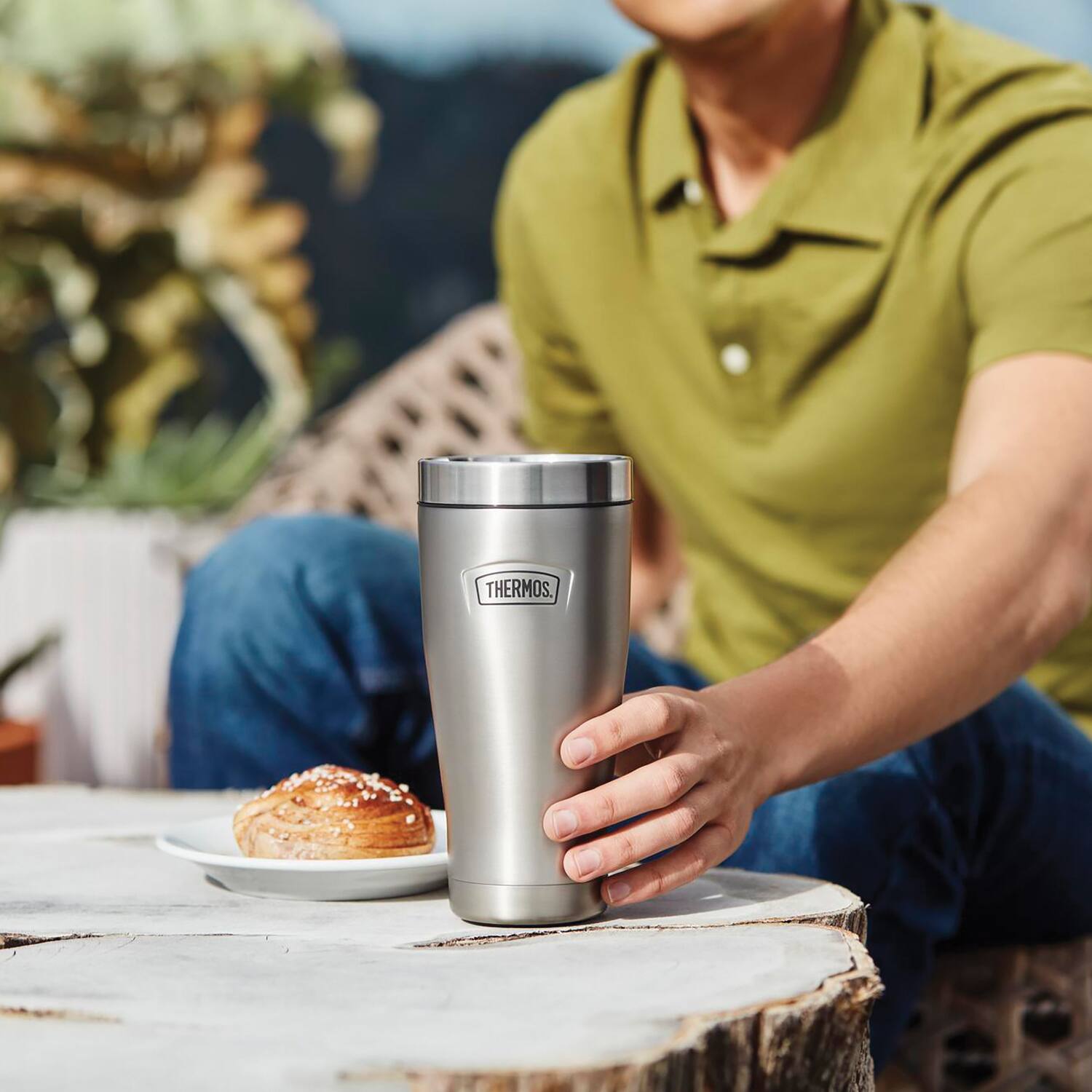 Back. Thermos - Thermos 16 oz. Icon Stainless Steel Tumbler - Matte Stainless Steel - Matte Stainless Steel.