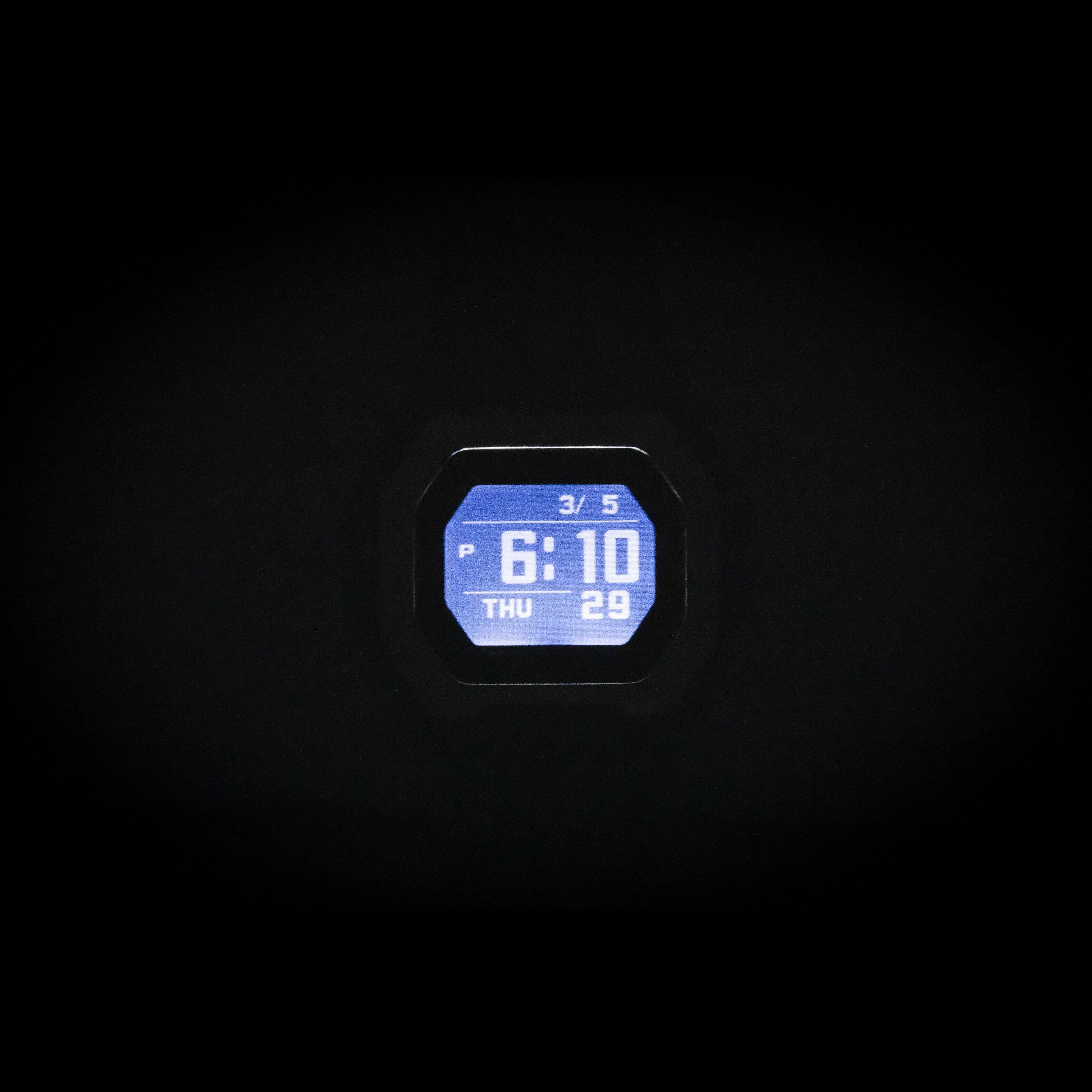 Angle. Casio - Casio G-SHOCK Men's Black Dial Digital Watch Blue Resin Strap Bluetooth Surf Tracker - GBX-100-2ADR - Blue.