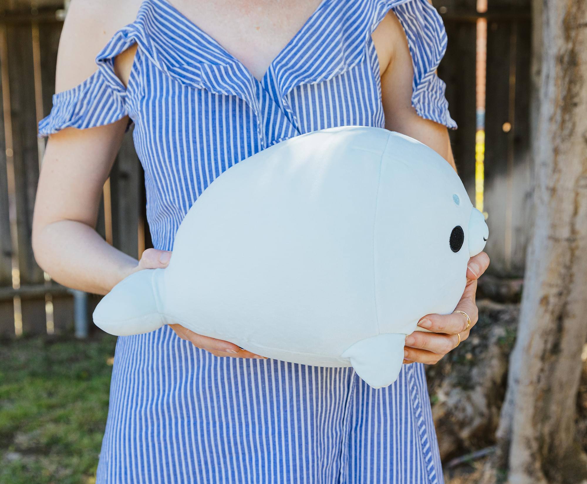 Alt View 5. Toynk - MochiOshis Seal 12-Inch Plush | Kaiyu Azarashi.