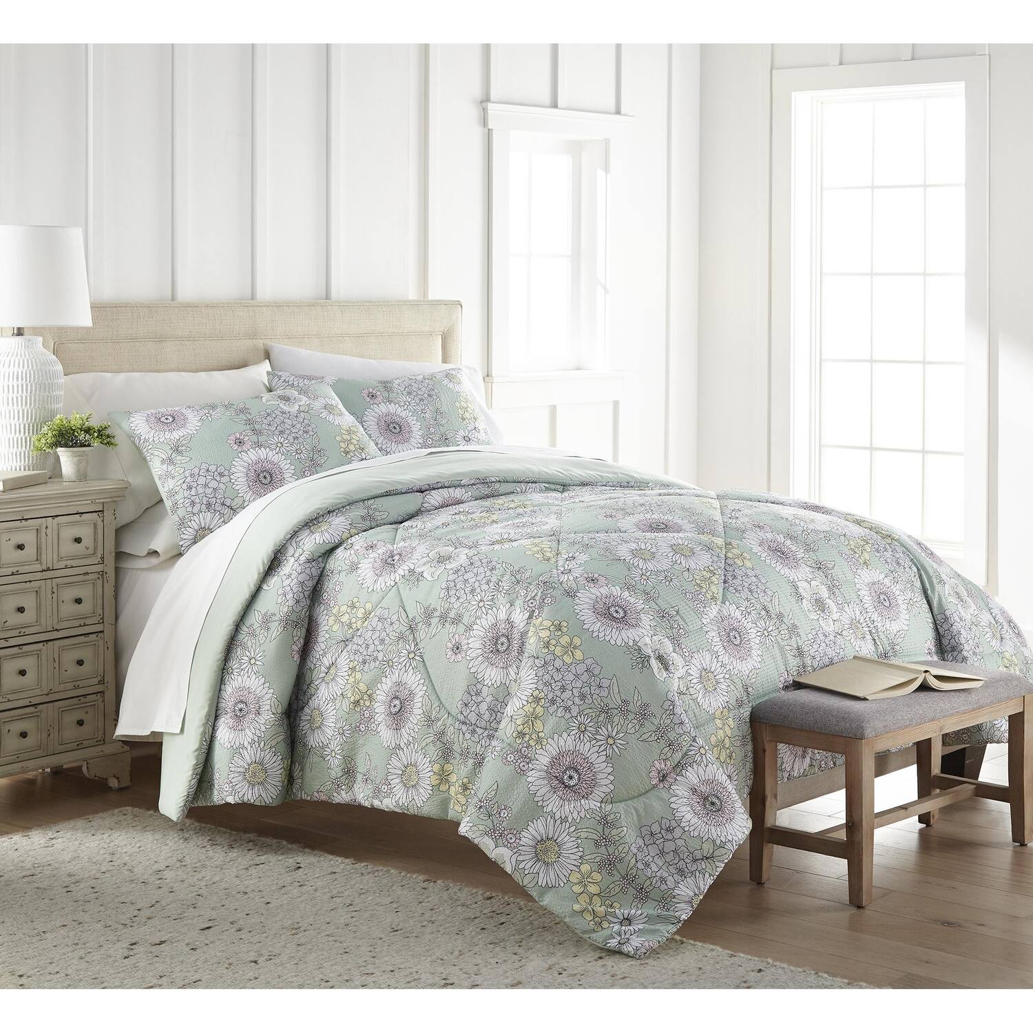 Angle. Shavel Home Products - Shavel 100% Polyester Luxury Seersucker Wildflowers Comforter Set Full/Queen Green - Green.