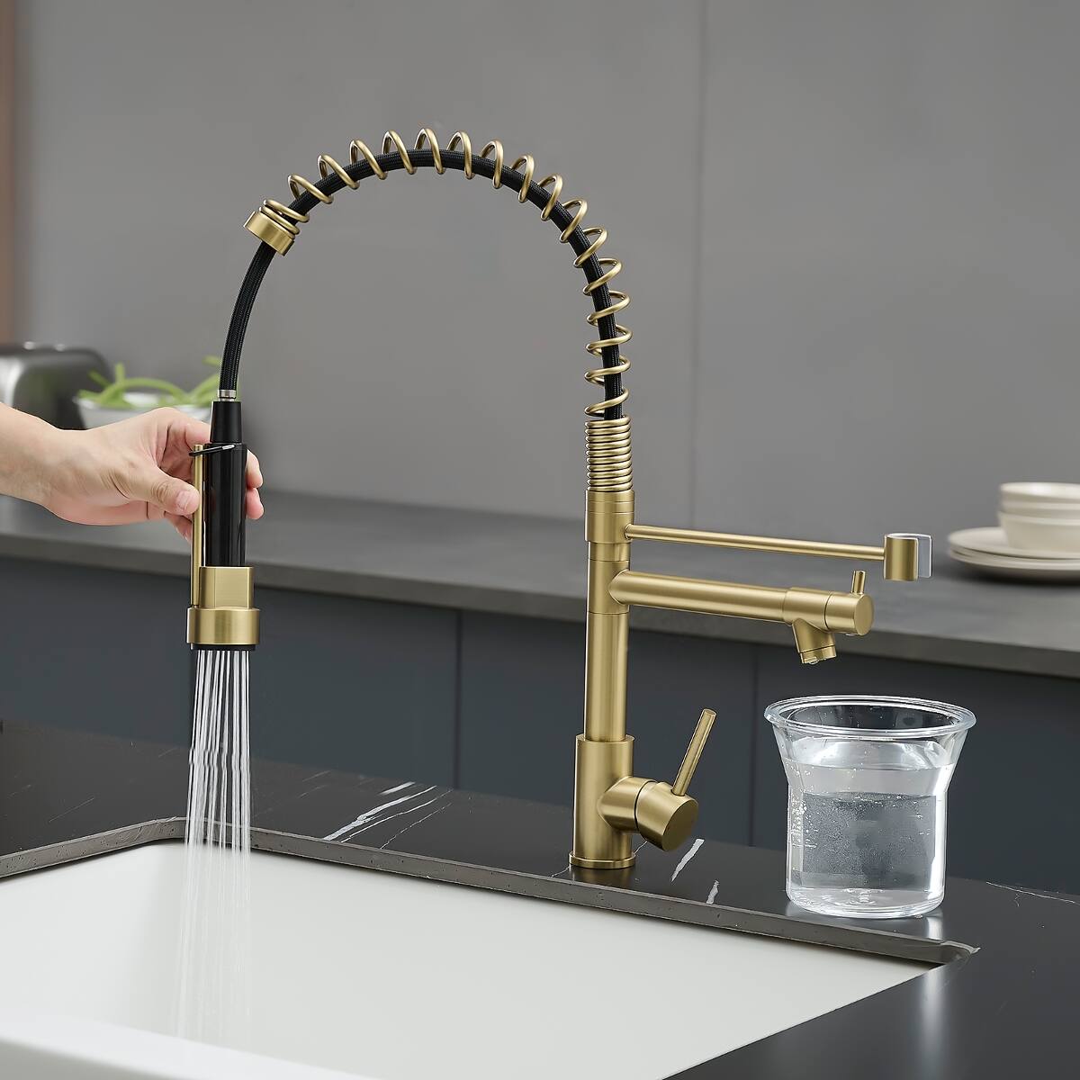 Back. Ropilly - Ropilly Commercial Kitchen Faucet with Pull Down Sprayer, Stainless Steel Single Handle Kitchen Faucet, Brushed Gold - Brushed Gold.