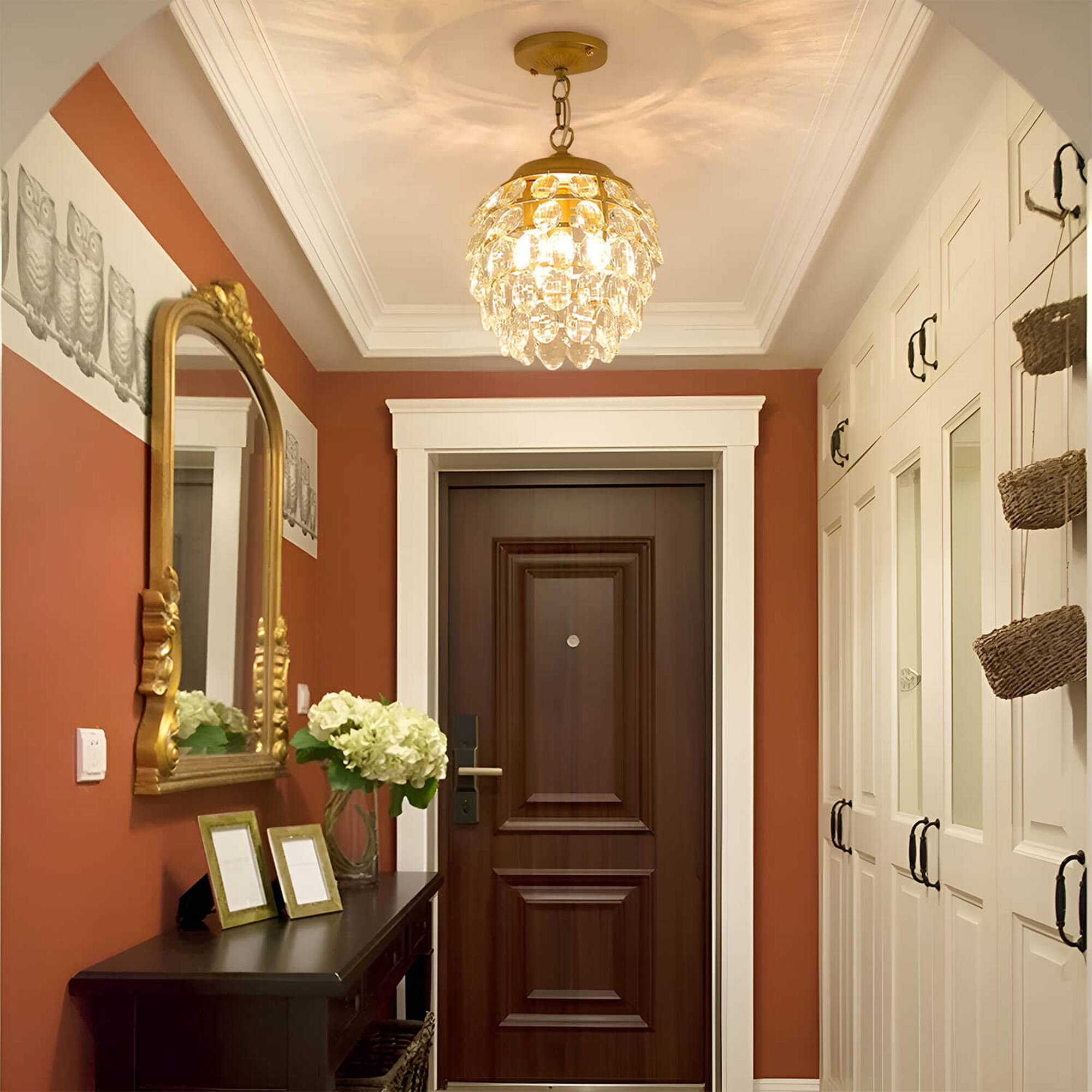 Angle. Siljoy - Pine Cone Shape Crystal Chandelier - Gold.