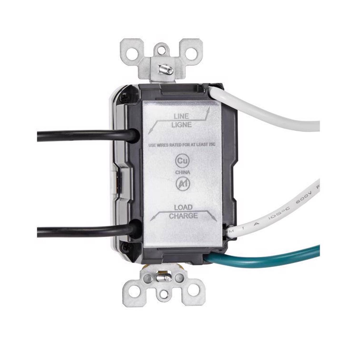 LINE LIGNE  
USE WIRES RATED FOR AT LEAST 750  
Cu  
CHINA  
LOAD CHARGE  
M  
T  
F 600V 105C A