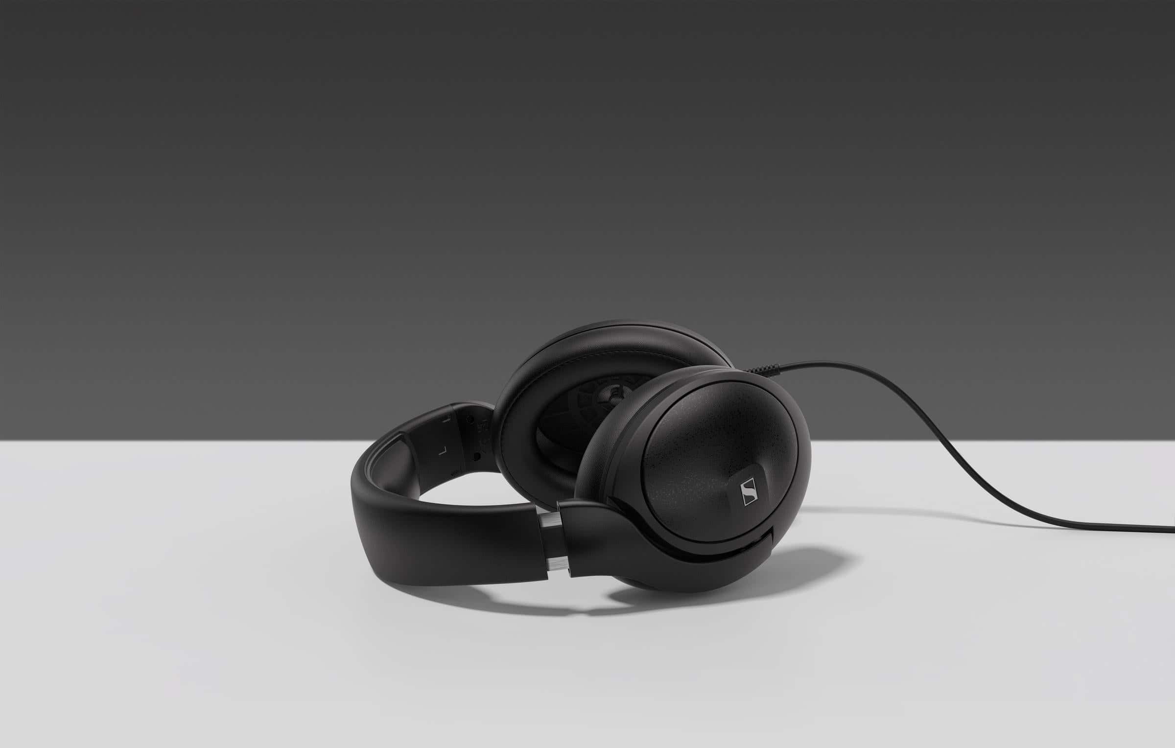 Sennheiser Refurbished Excellent HD 620S Headphones Black HD620S