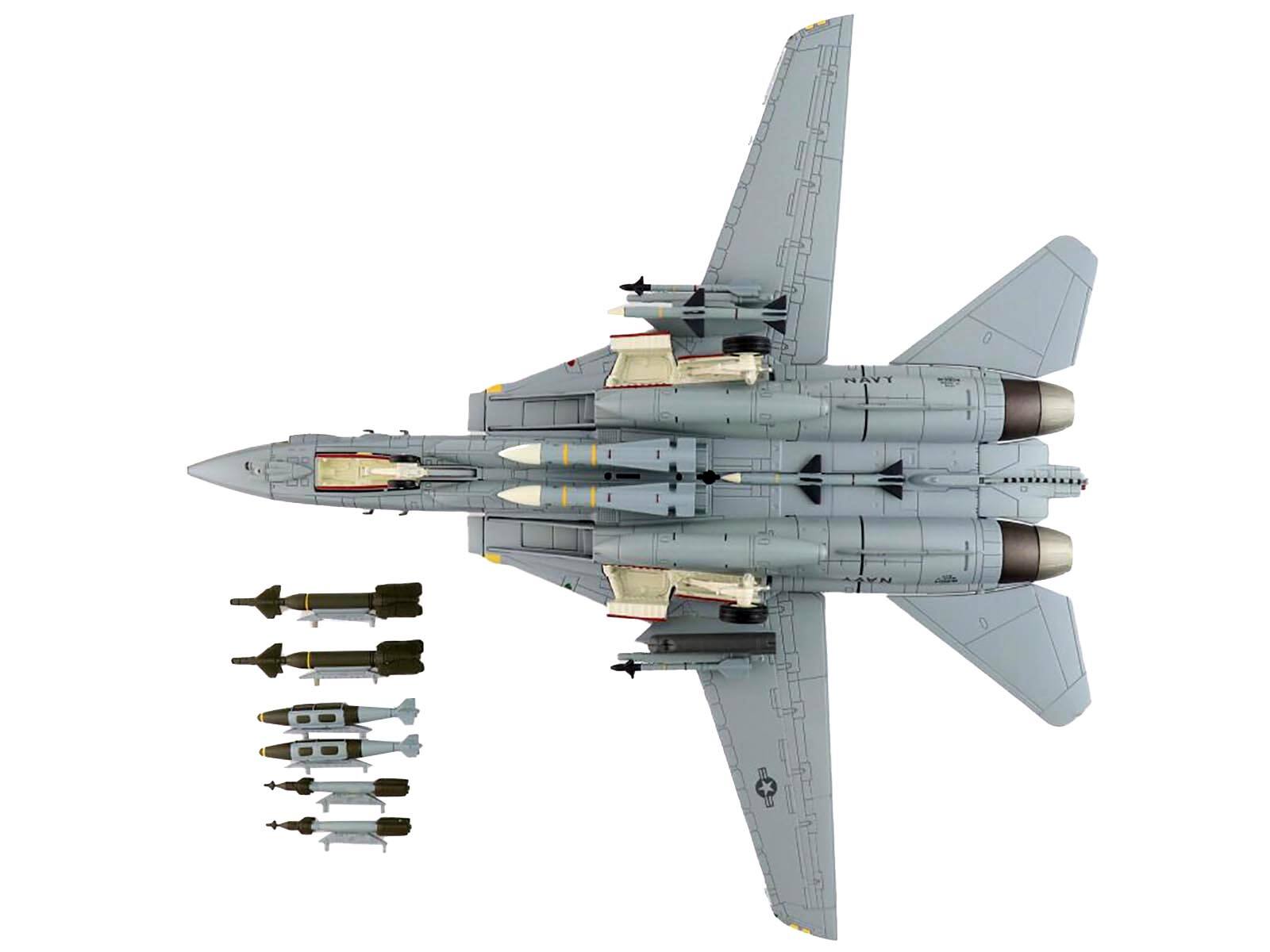 Back. Hobby Master - Grumman F-14D Tomcat Fighter VF-31 Tomcat Sunset 2006 United States Air Force Air Power Series 1/72 - Light Green.