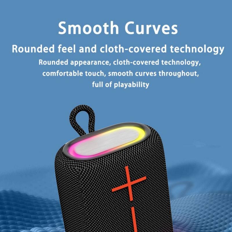 Smooth Curves  
Rounded feel and cloth-covered technology  
Rounded appearance, cloth-covered technology, comfortable touch, smooth curves throughout, full of playability