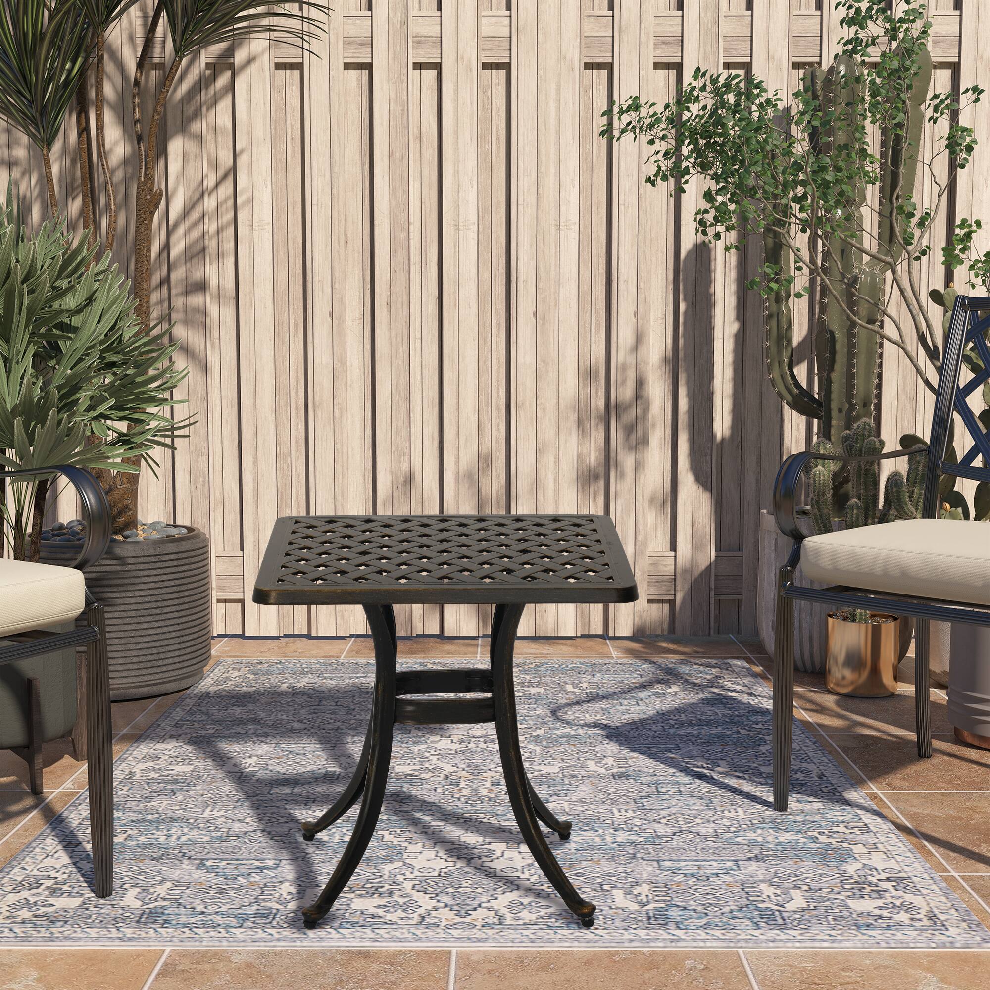 Left. Mondawe - Cast aluminum side table - Bronze.