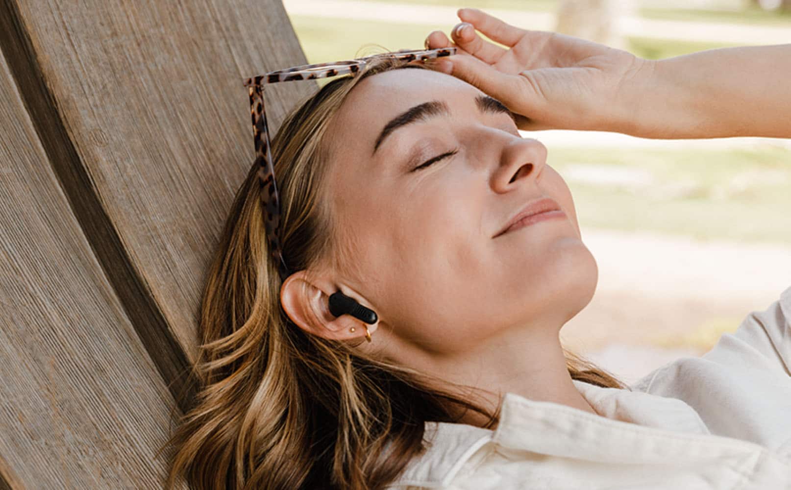 Alt View 10. JBL - Tune Flex 2 True Wireless Noise Cancelling Earbuds - 2025 - Black.