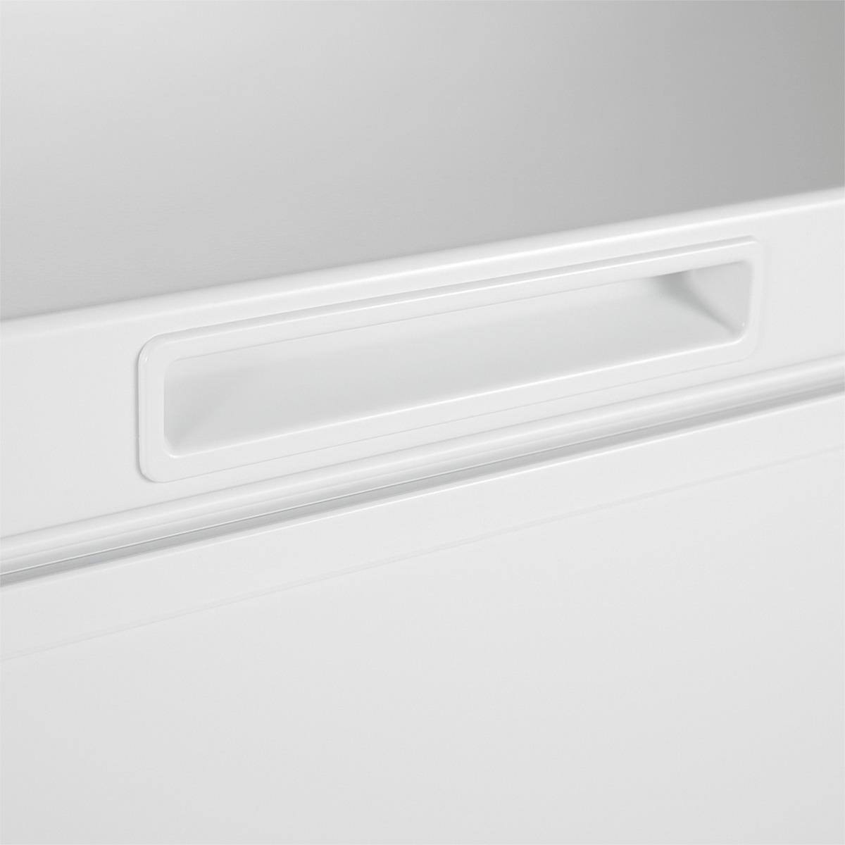 Best Buy Insignia™ WiFi 14.1 Cu. Ft. Chest Freezer White NSCZ14XWH7