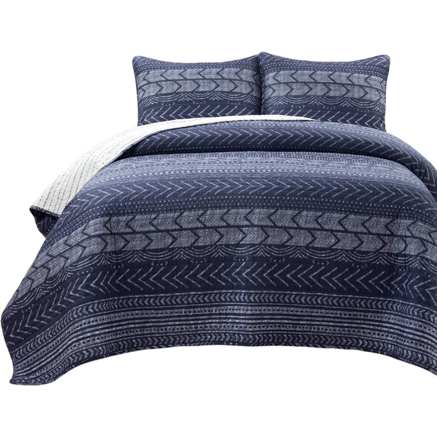 Front. SlickBlue - Reversible Cotton Quilt Set – Lightweight Bedspread for Comfortable Sleep - Navy Blue, White.