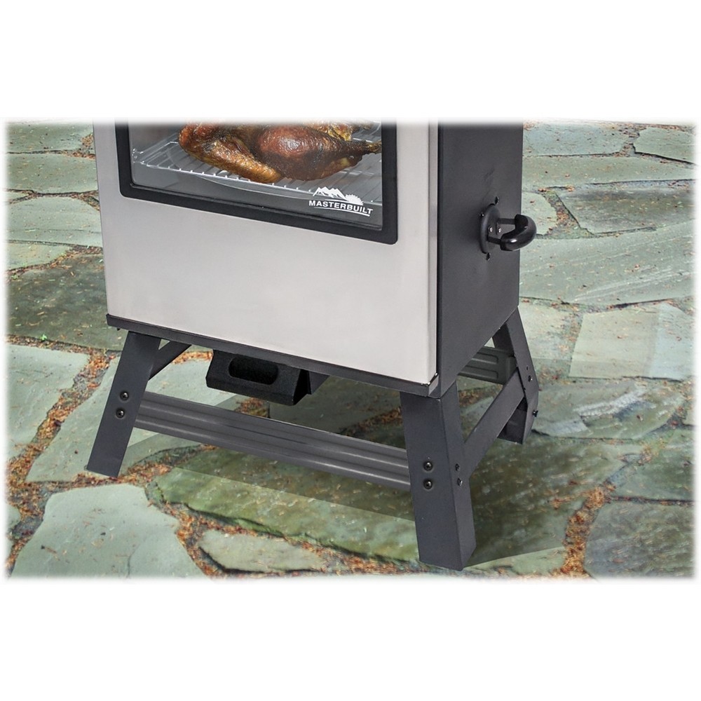 Masterbuilt 30-inch Digital Electric Smoker with Bluetooth