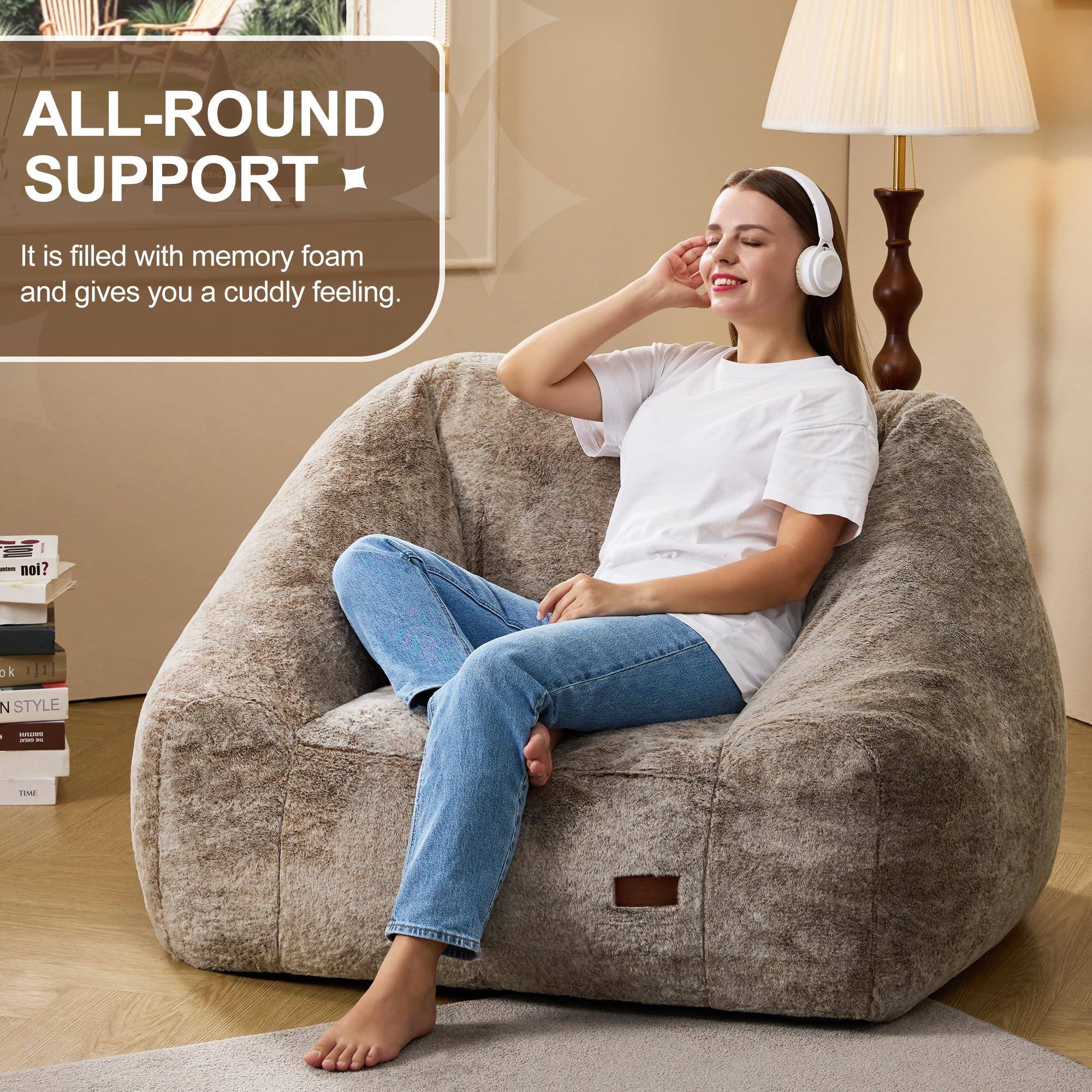 ALL-ROUND SUPPORT  
It is filled with memory foam and gives you a cuddly feeling.