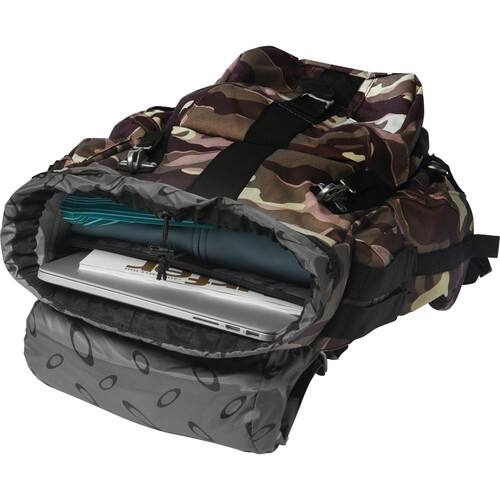 Best Buy: Oakley Mechanism Printed Backpack Herb 92151P-75L