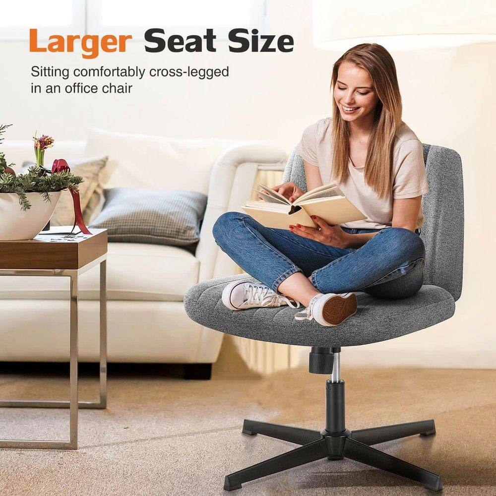 Larger Seat Size  
Sitting comfortably cross-legged in an office chair