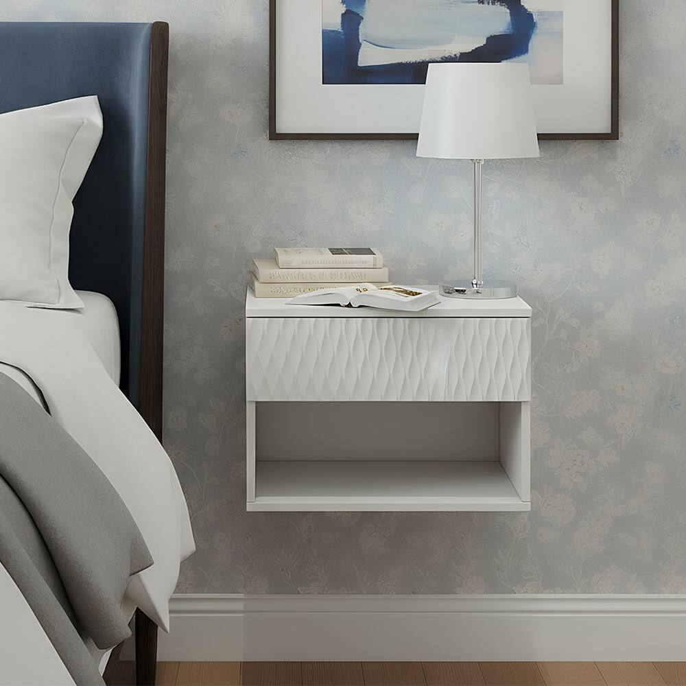 The text in the image is:

"RMARA DARAAA icen"