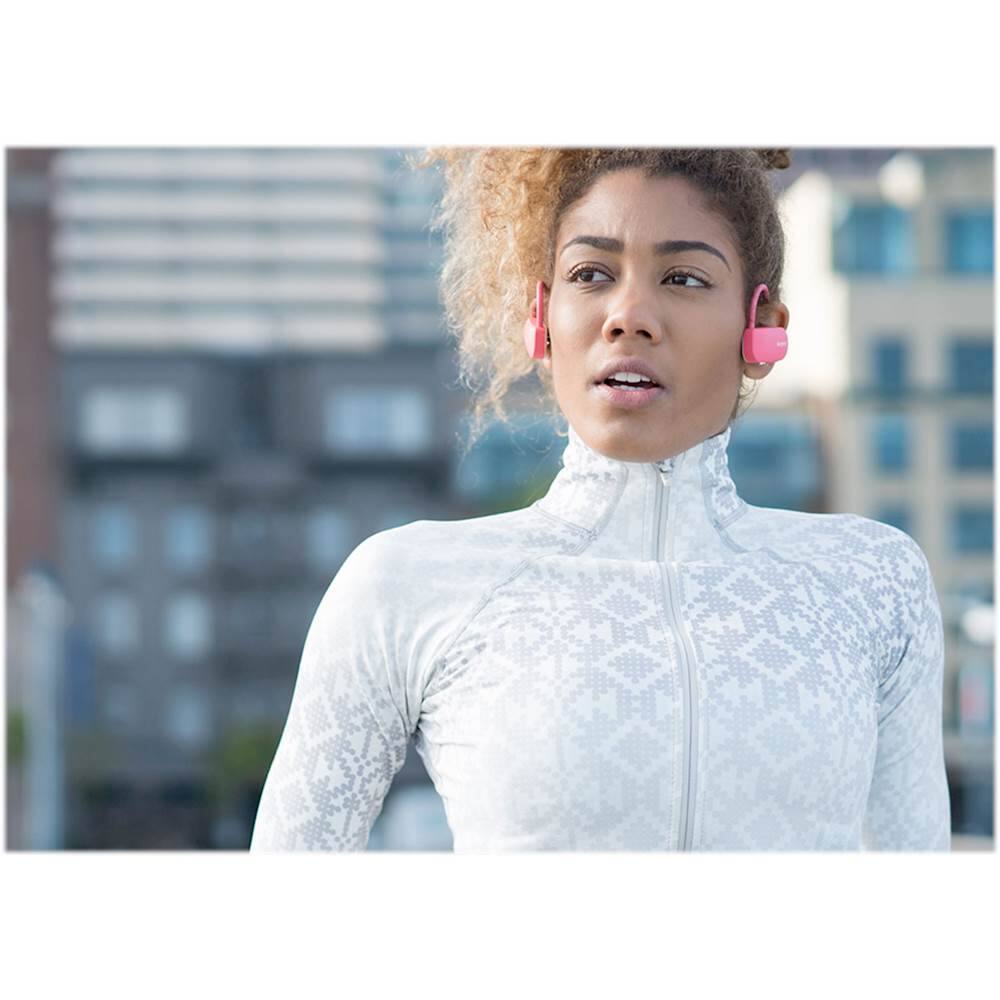 Alt View 1. Sony - Smart B-Trainer Activity Tracker + Heart Rate - Pink.