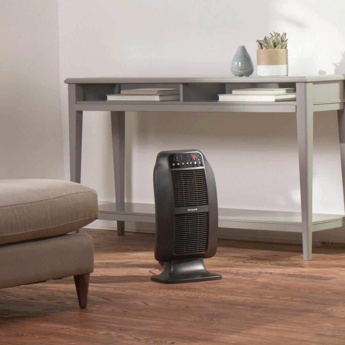 Alt View 12. Honeywell - Heat Genius Ceramic Heater - Black.