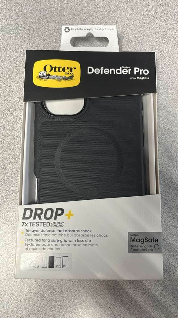 OtterBox - iPhone 16 Plus Defender Pro Series Case with MagSafe - Plastic, Solid - Black