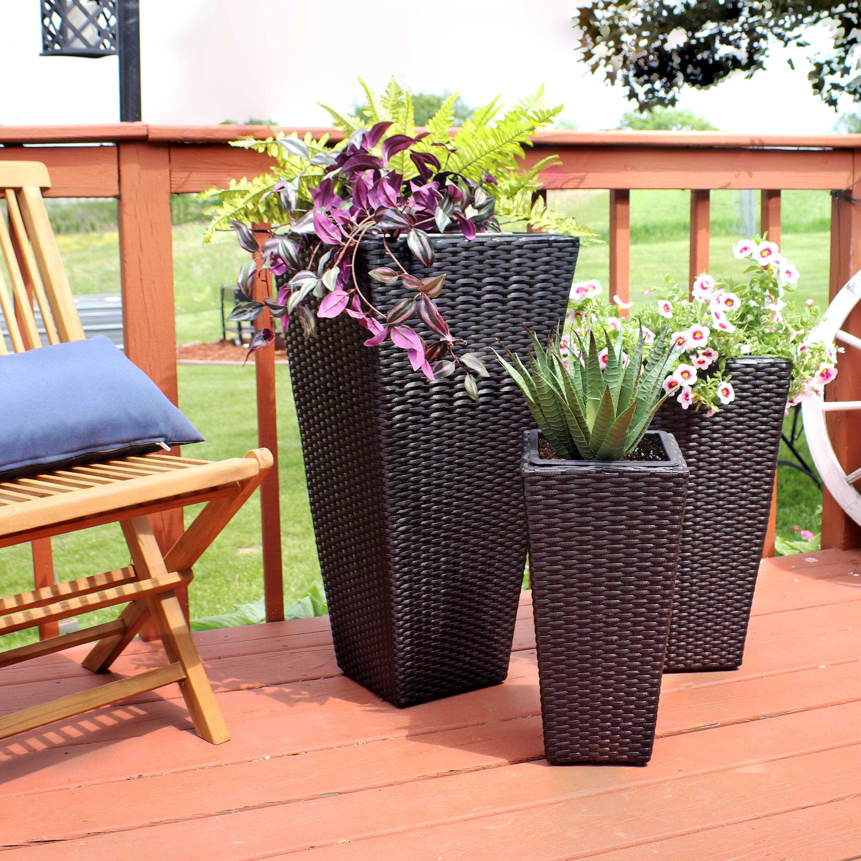Alt View 4. Sunnydaze - Polyrattan Tall Square Planter - 9 in, 11.5 in, 15 in - Set of 3 - Black.