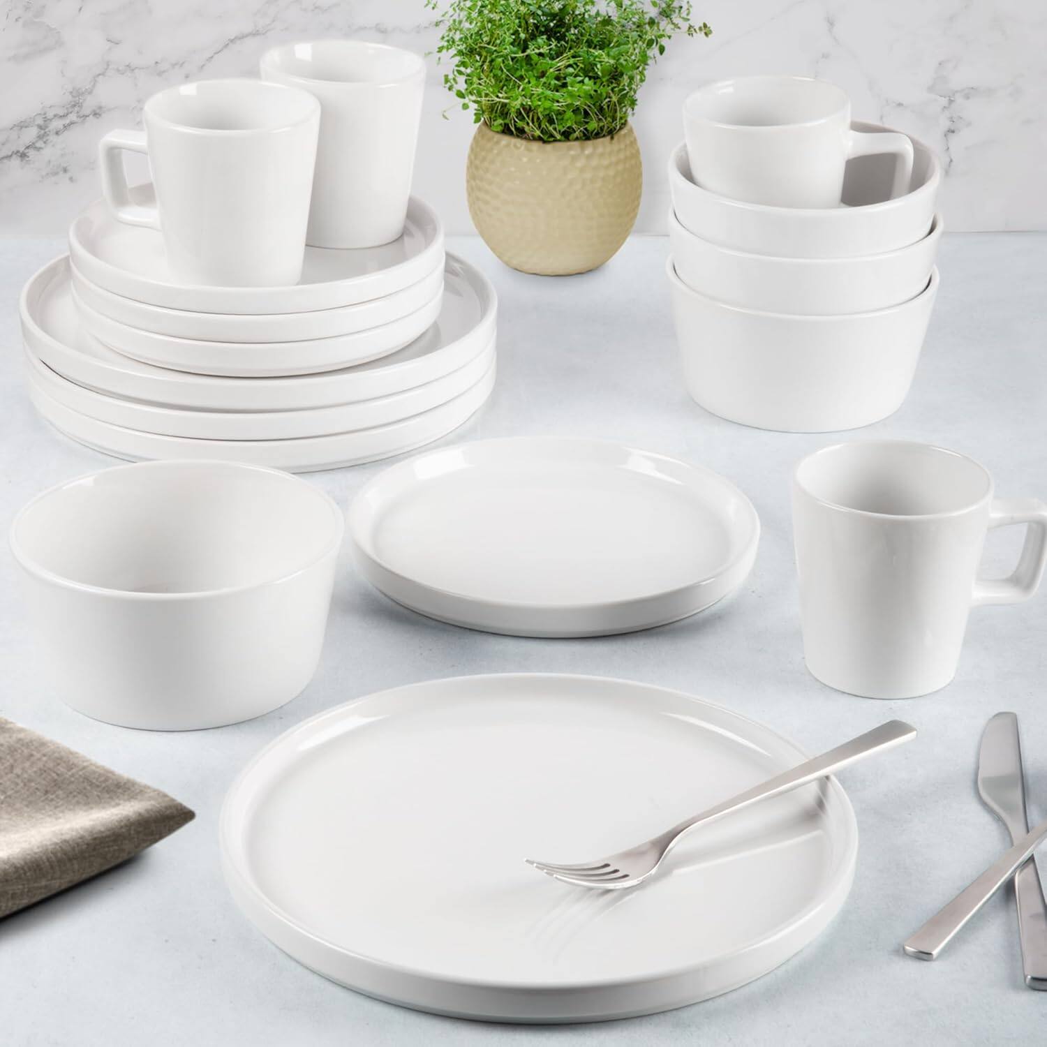 Left. Zulay Kitchen - Zulay Kitchen Terra Plates and Bowls Sets, 16 Piece Modern Stoneware Dish Set for 4 Dinnerware Set - White.