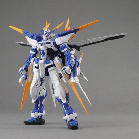 BANDAI NAMCO Entertainment - Gundam MG 1/100 Gundam Astray Blue Frame D