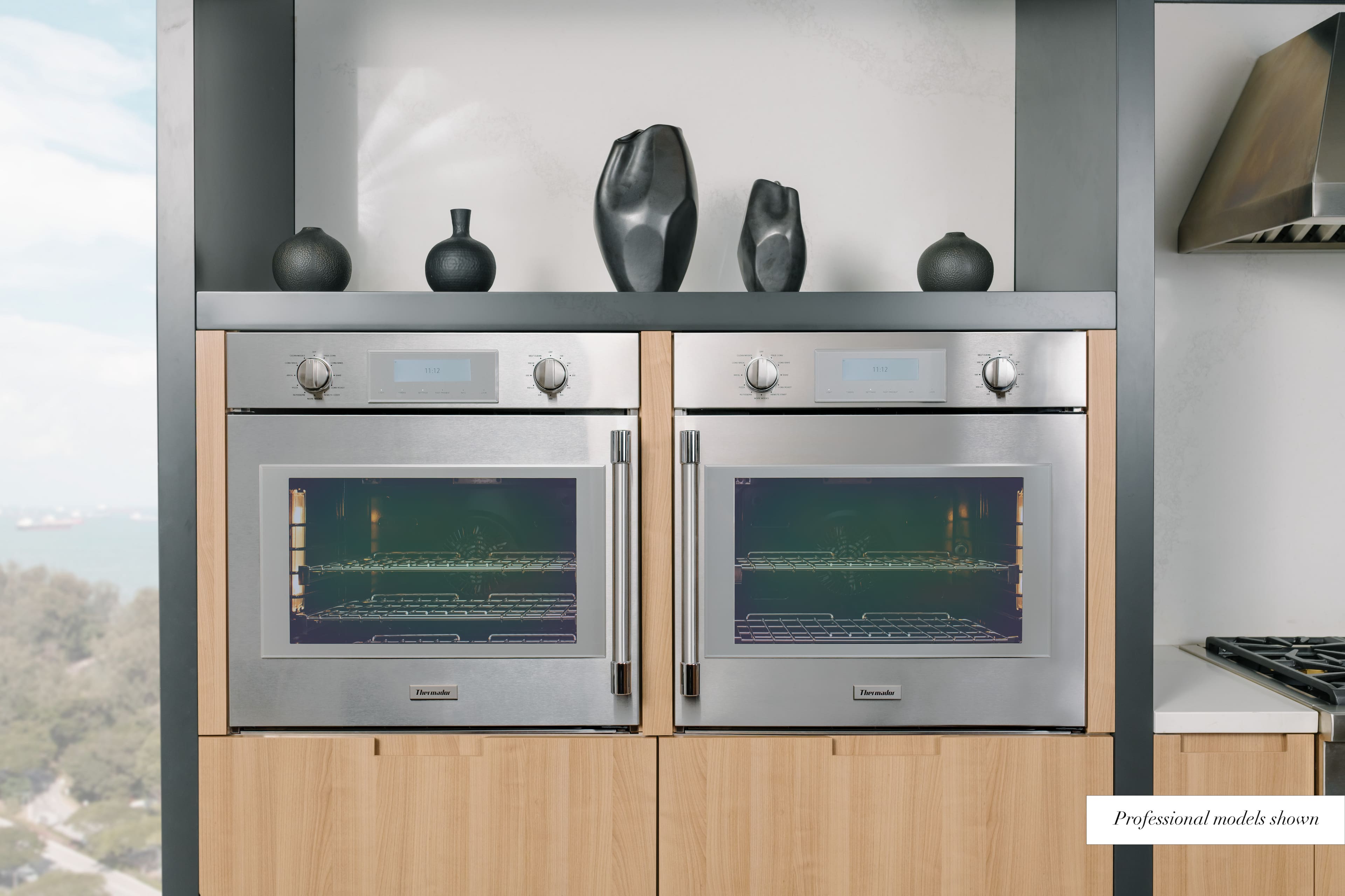 Alt View 13. Thermador - Masterpiece Series 30" Built-In Single Electric Convection Wall Oven with Wifi, Left-Swing - Stainless steel.