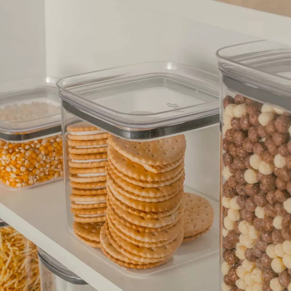 Back. OU - OU Airtight Food Storage Container 9.7 Cup, BPA Free, Plastic Storage Container with Leak Proof Lid - Clear.