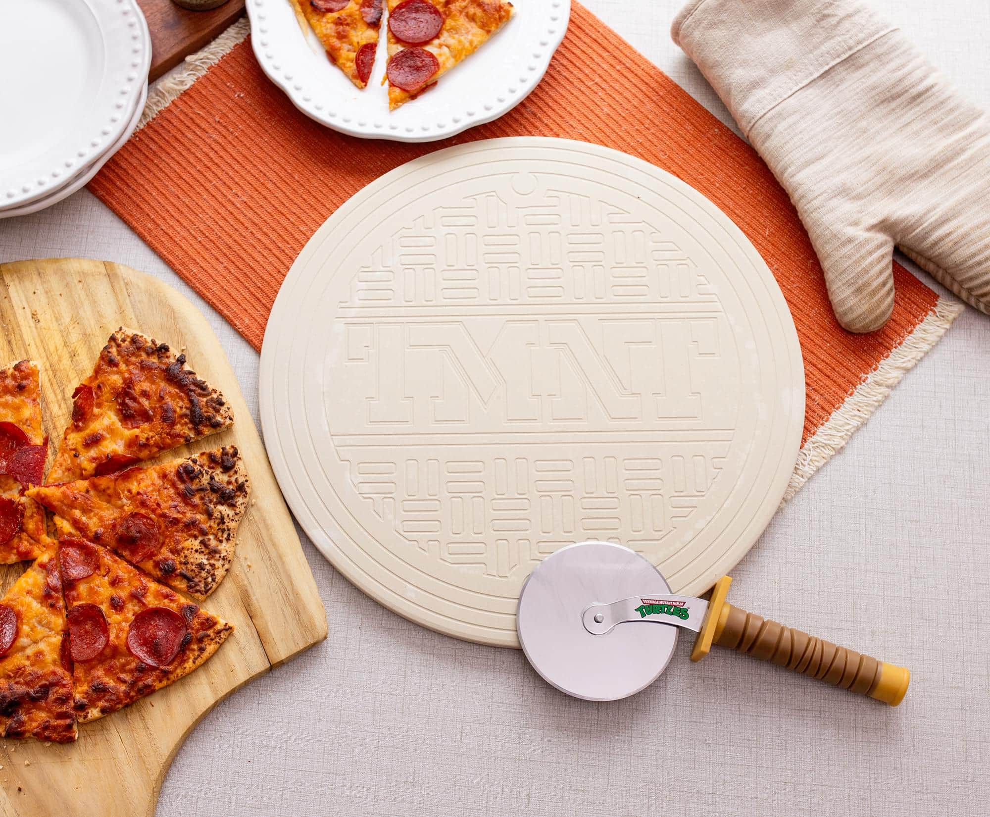 Surreal Entertainment Teenage Mutant Ninja Turtles Pizza Cutter