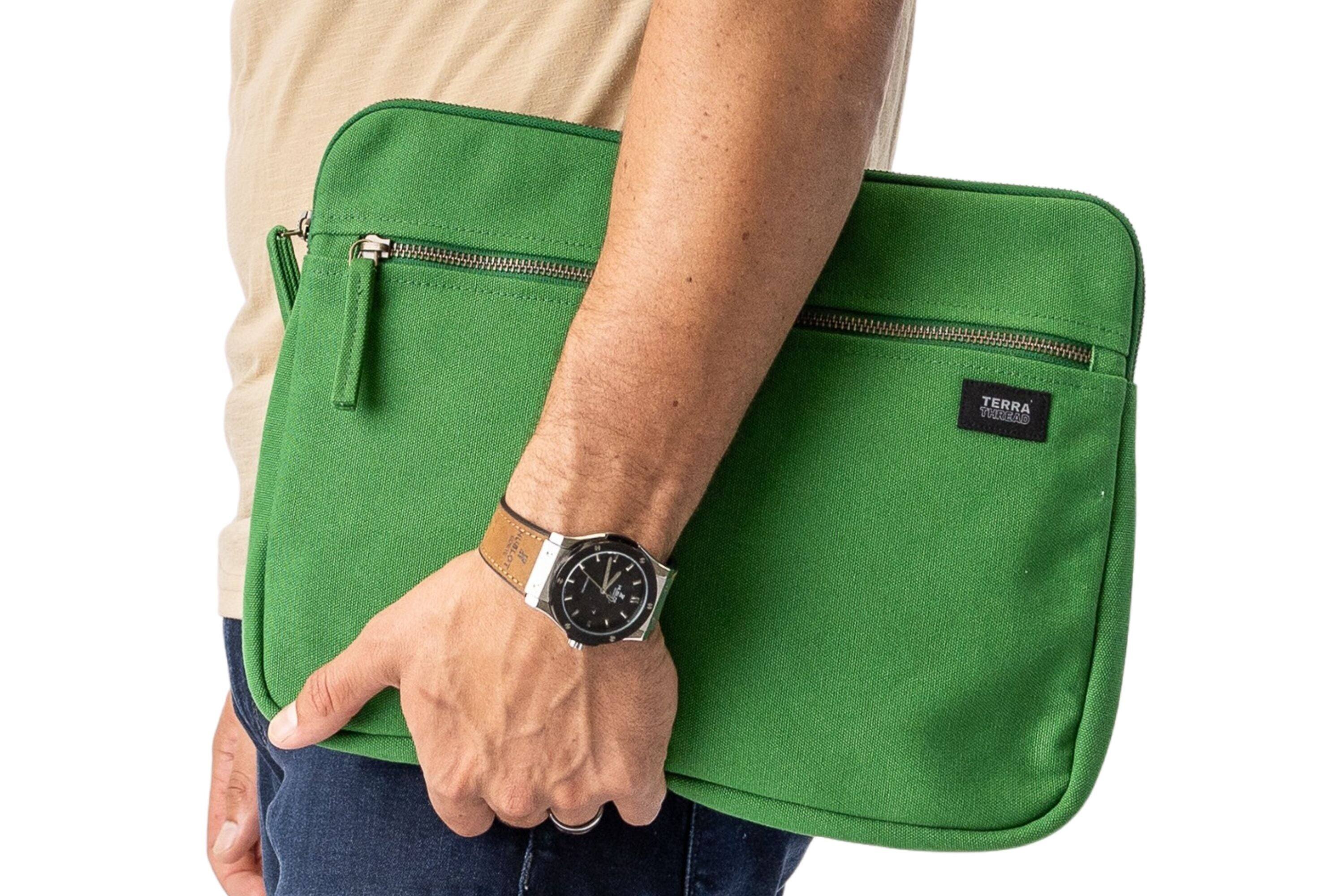 TERRA RECE A - - H E  - - E : e