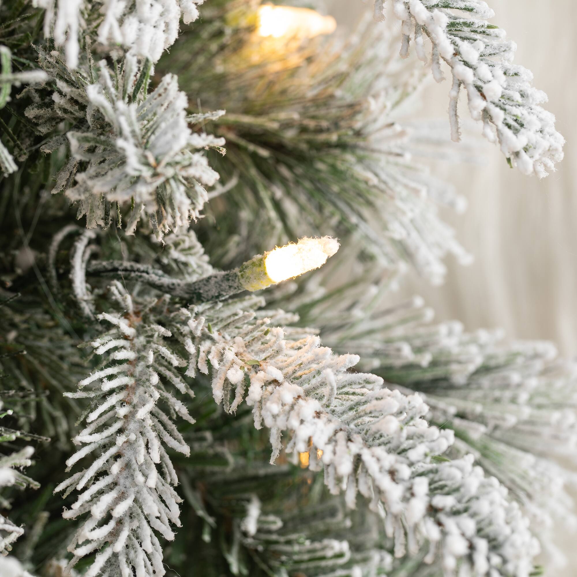 Alt View 5. Glitzhome - 3.5FT Oversized Deluxe Santa with 4FT Lighted Flocked Artificial Christmas Tree - Multi-Colored.