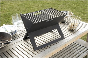 Fire Sense - Notebook Charcoal Grill - Black - Angle_Zoom