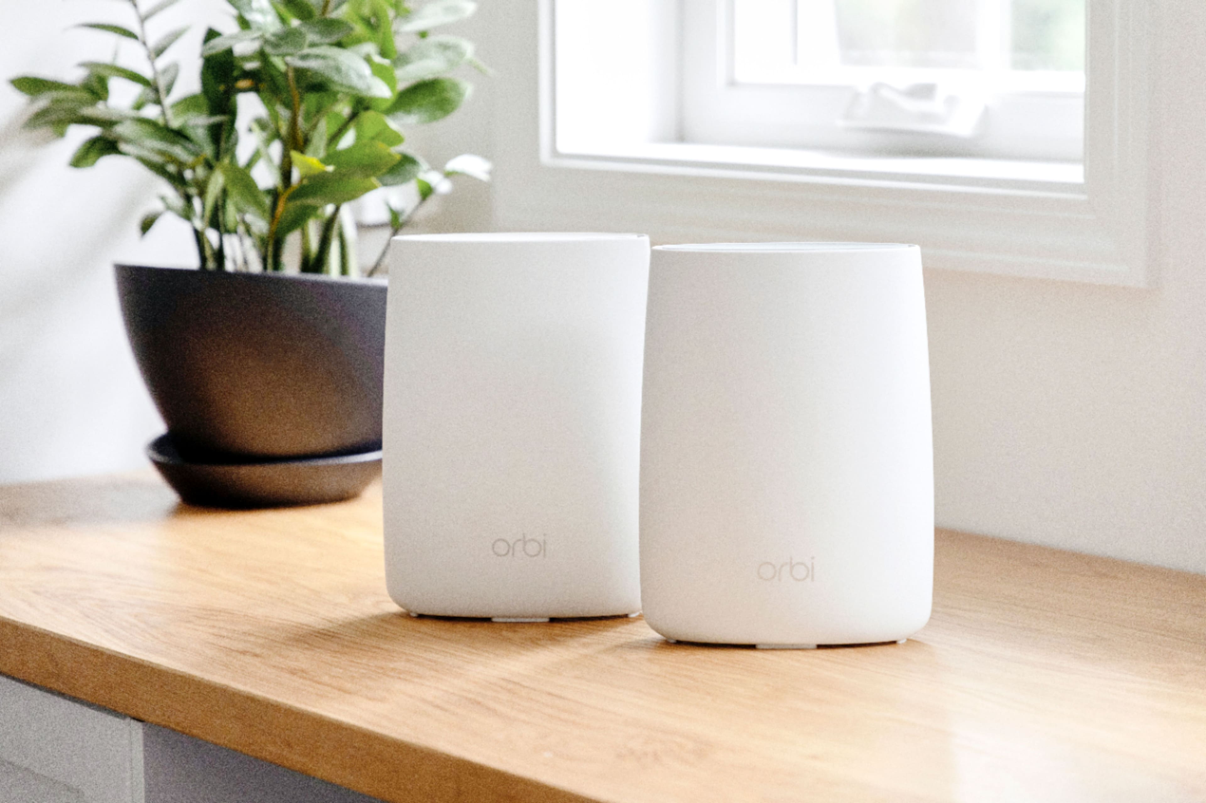 Alt View 21. NETGEAR - Orbi AC3000 Tri-Band Mesh Wi-Fi System (2-pack) - White.