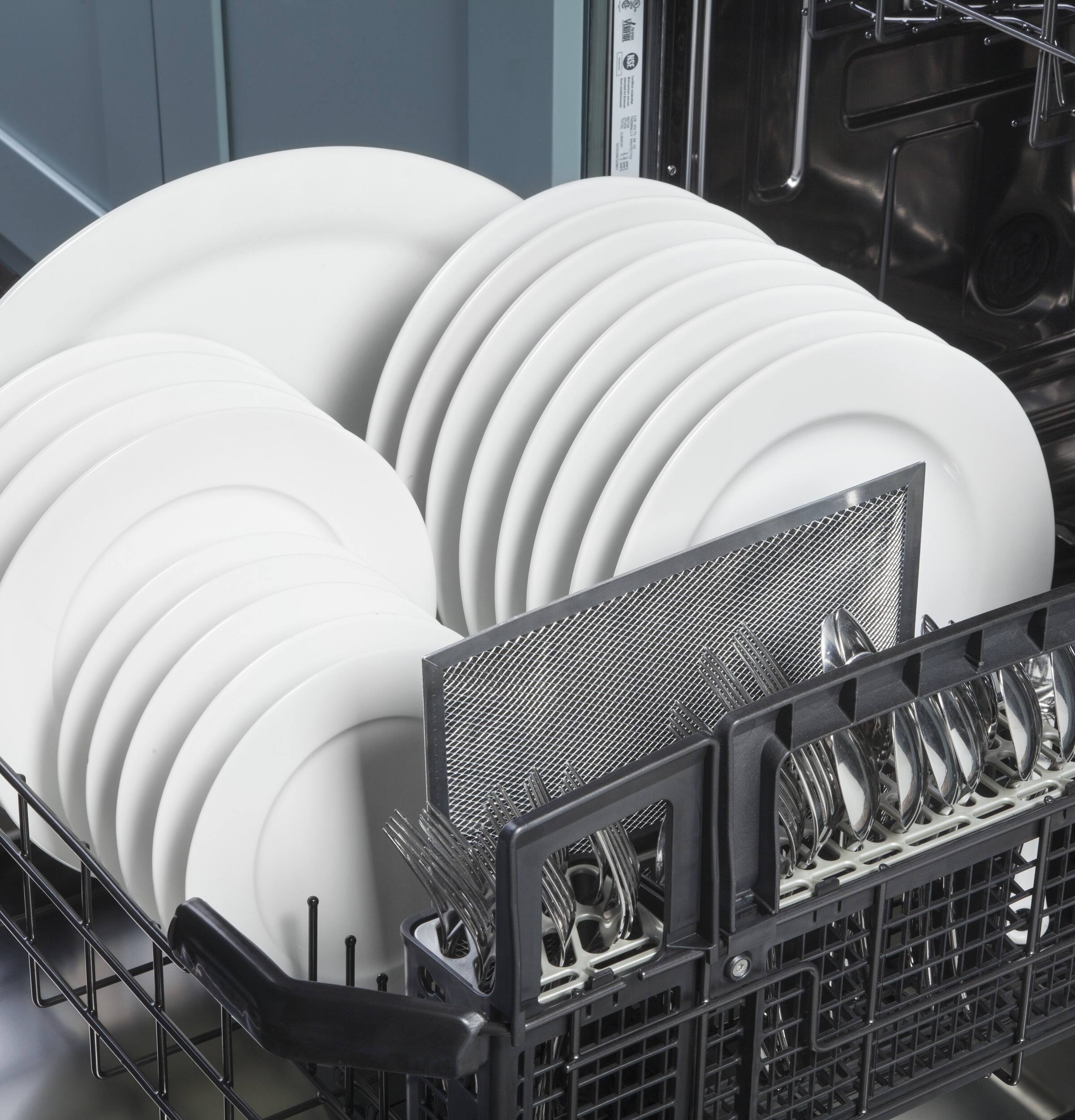 Alt View 14. GE - 24" Convertible Range Hood - White.