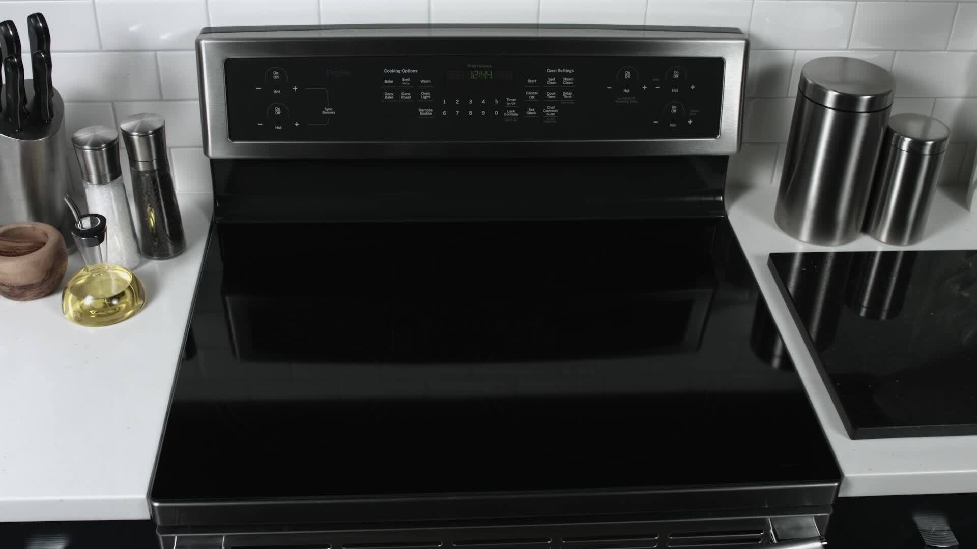 GE 5.3 Cu. Ft. Freestanding Electric Induction Convection Range