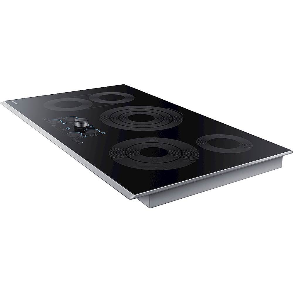 Left View: Whirlpool - 30" Electric Cooktop - Black
